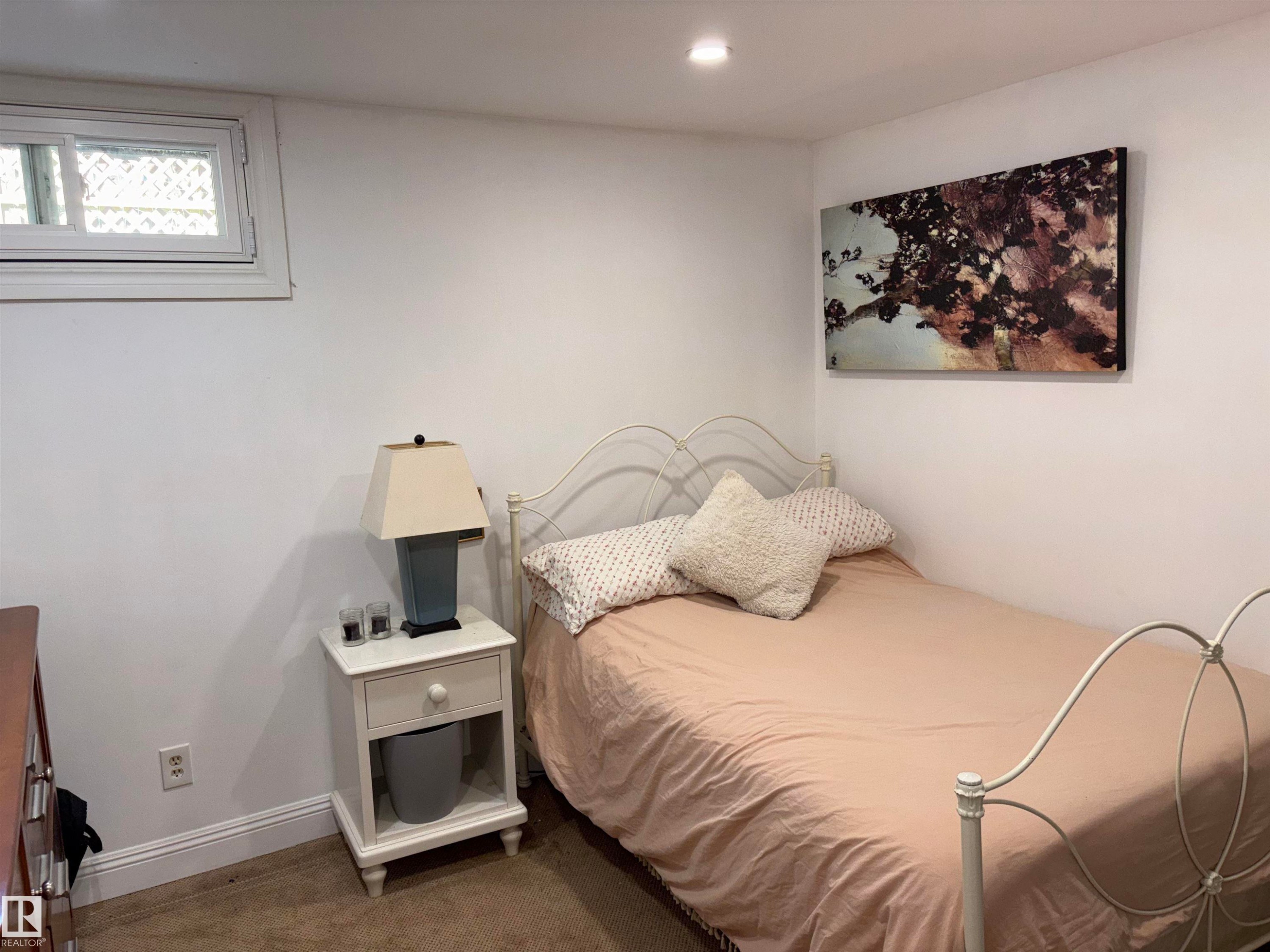 14016 85 Avenue Nw, Edmonton, AB - Indoor Photo Showing Bedroom