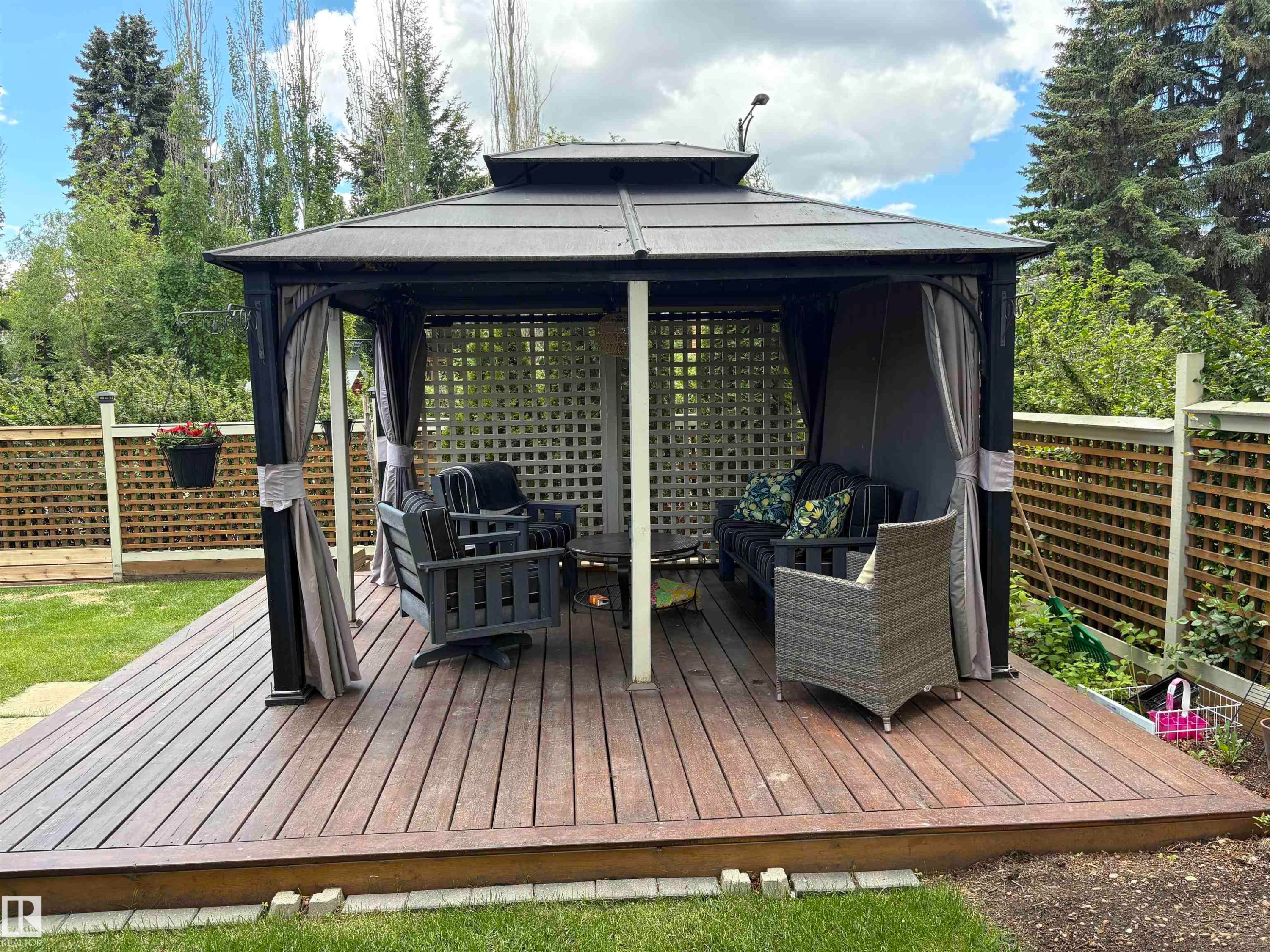 14016 85 Avenue Nw, Edmonton, AB - Outdoor With Deck Patio Veranda