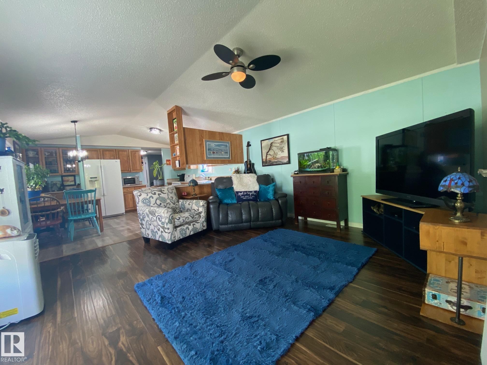 4809 49 Avenue, Wetaskiwin, AB