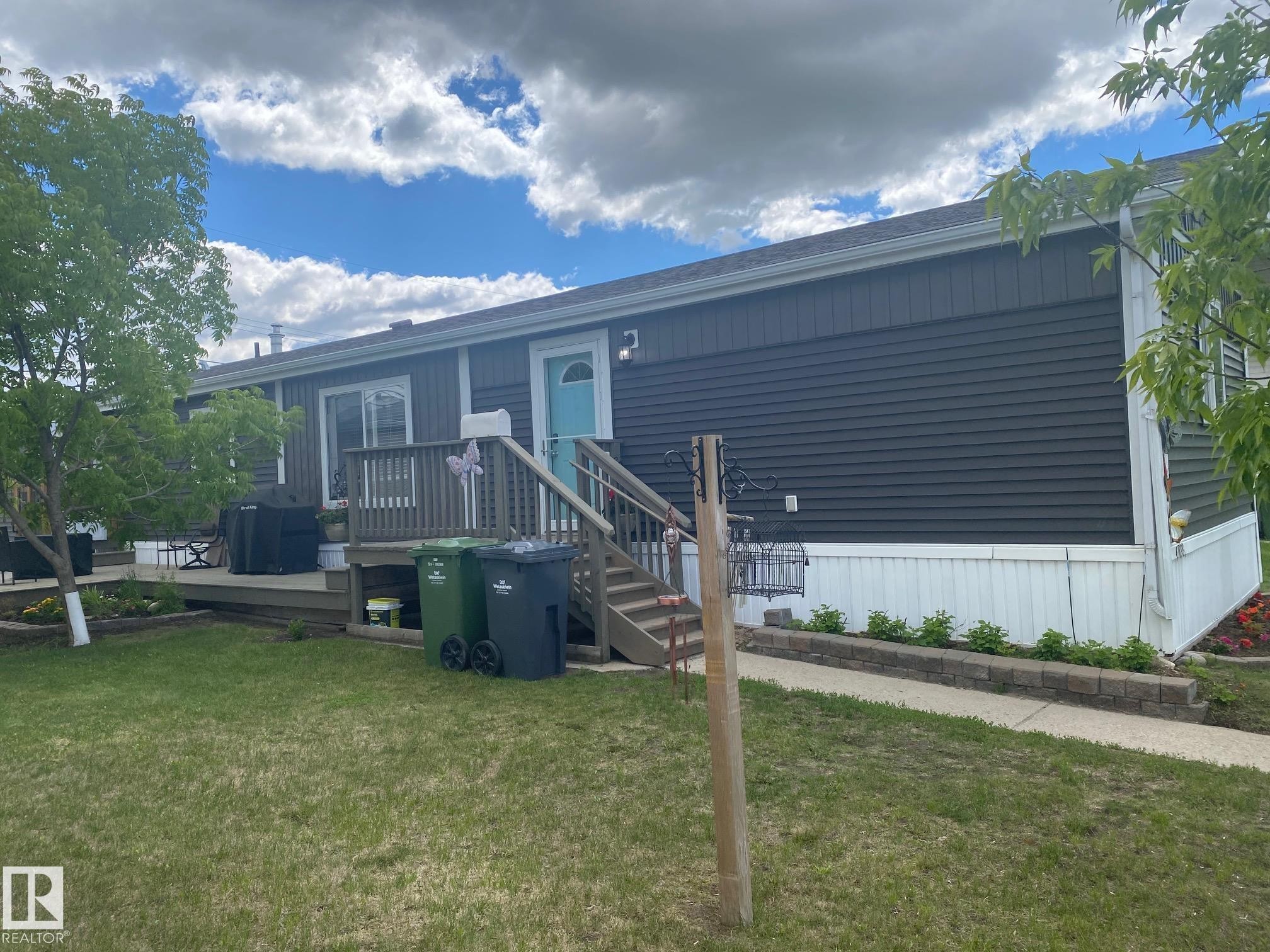 4809 49 Avenue, Wetaskiwin, AB