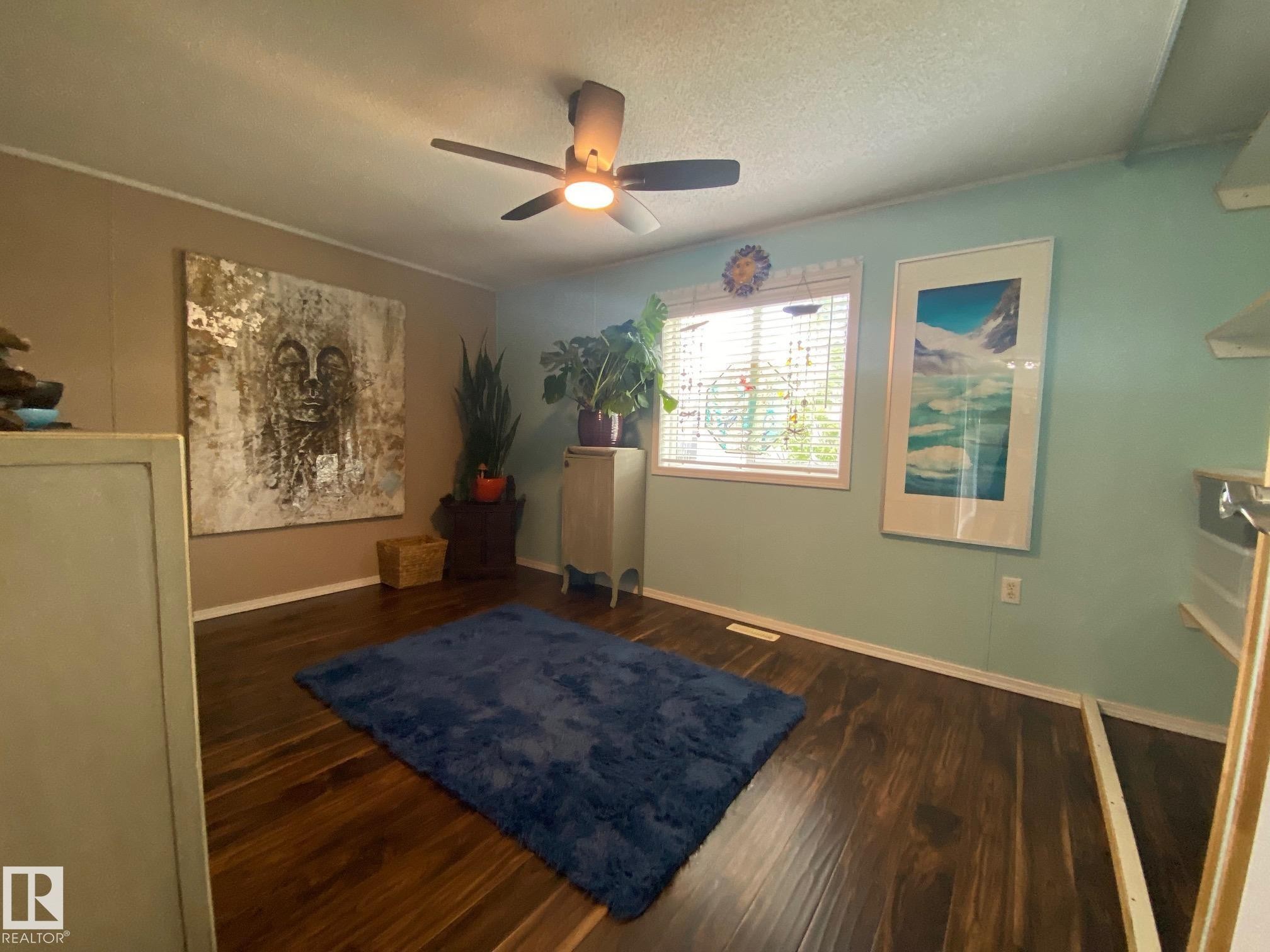 4809 49 Avenue, Wetaskiwin, AB