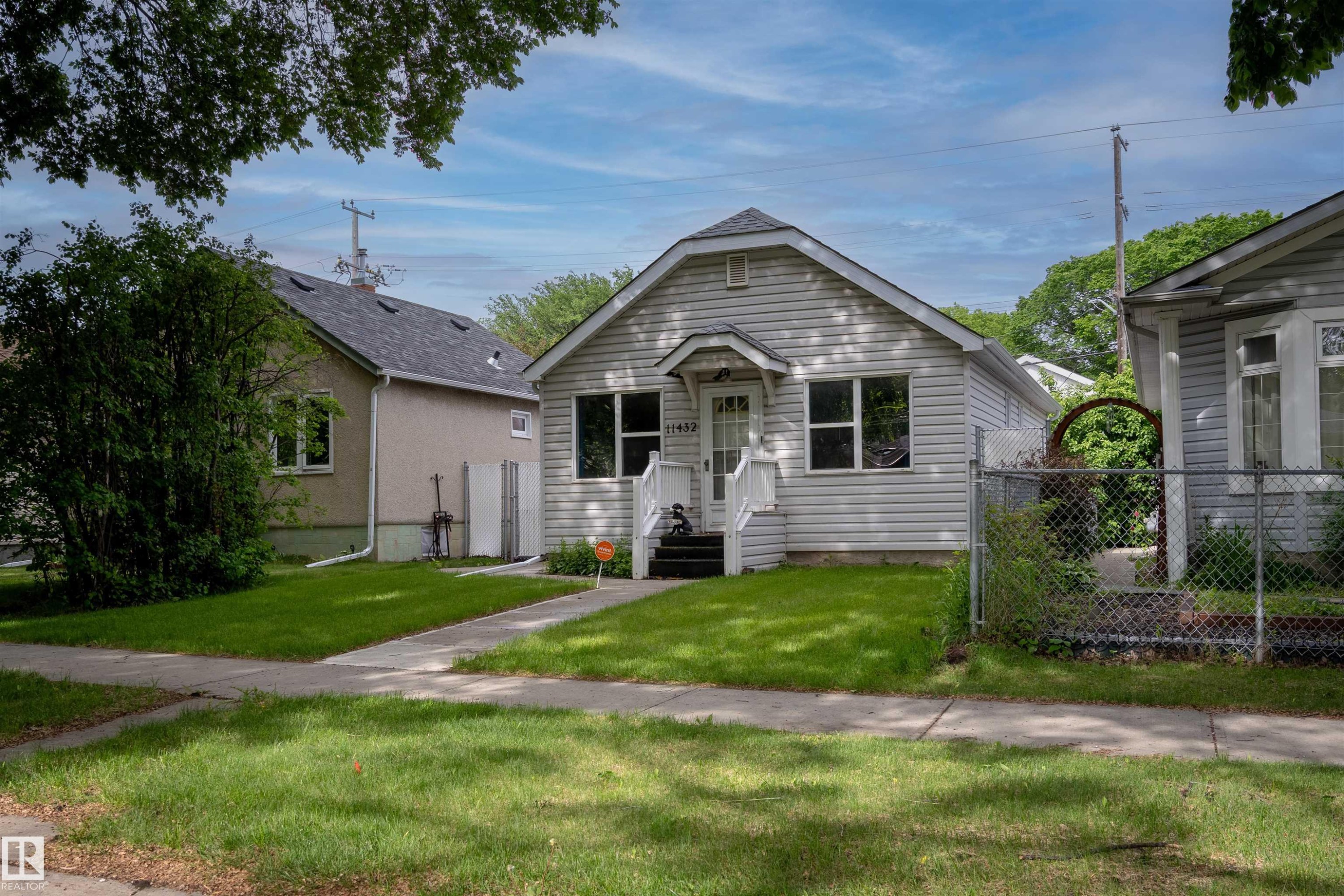 11432 84 Street, Edmonton, AB