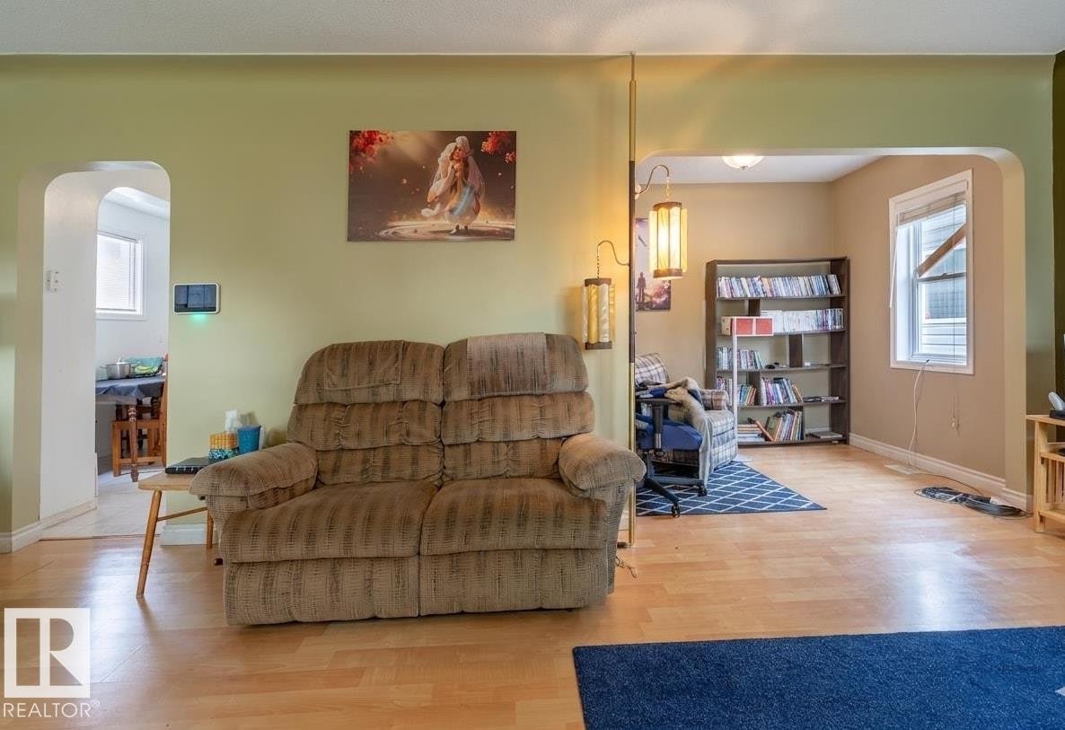 11432 84 Street, Edmonton, AB