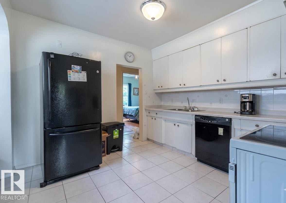 11432 84 Street, Edmonton, AB