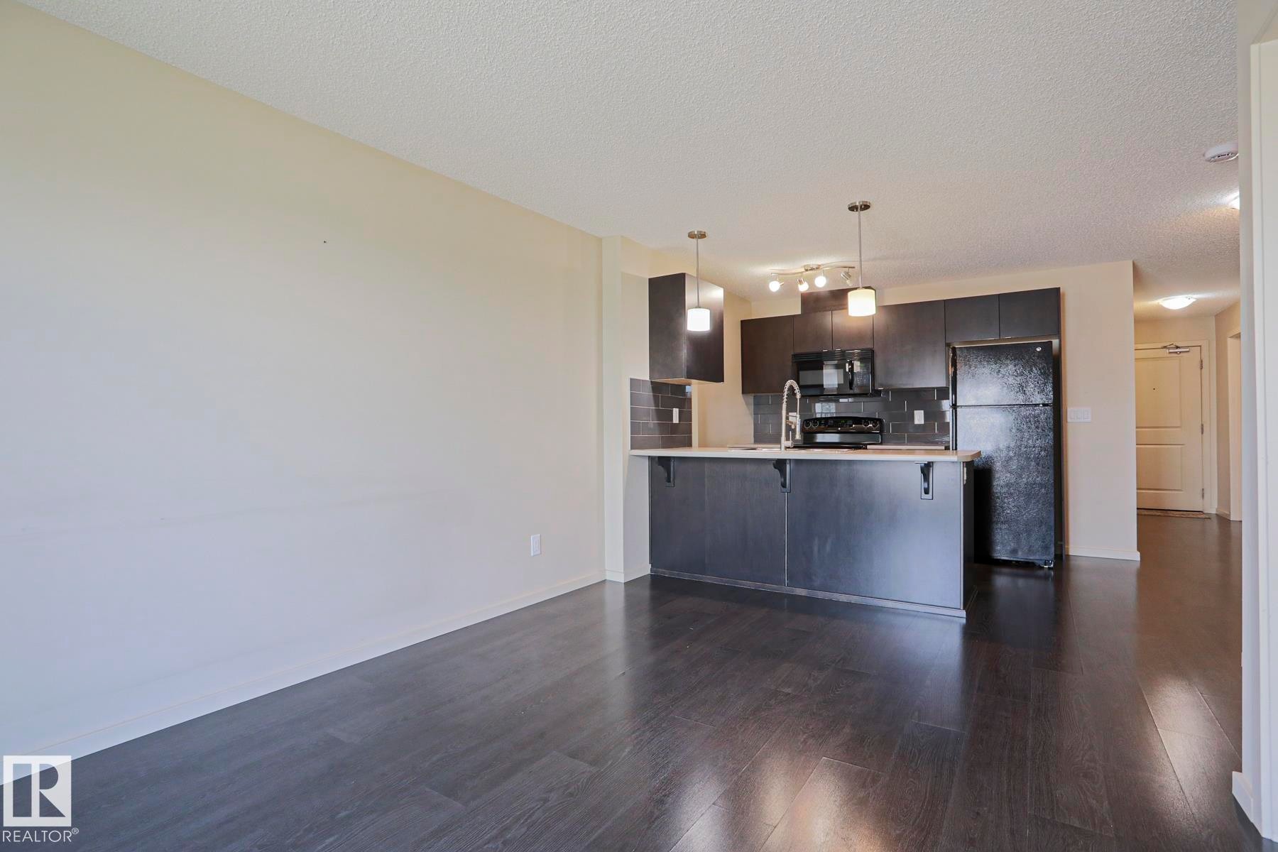 411 3353 16A Avenue, Edmonton, AB