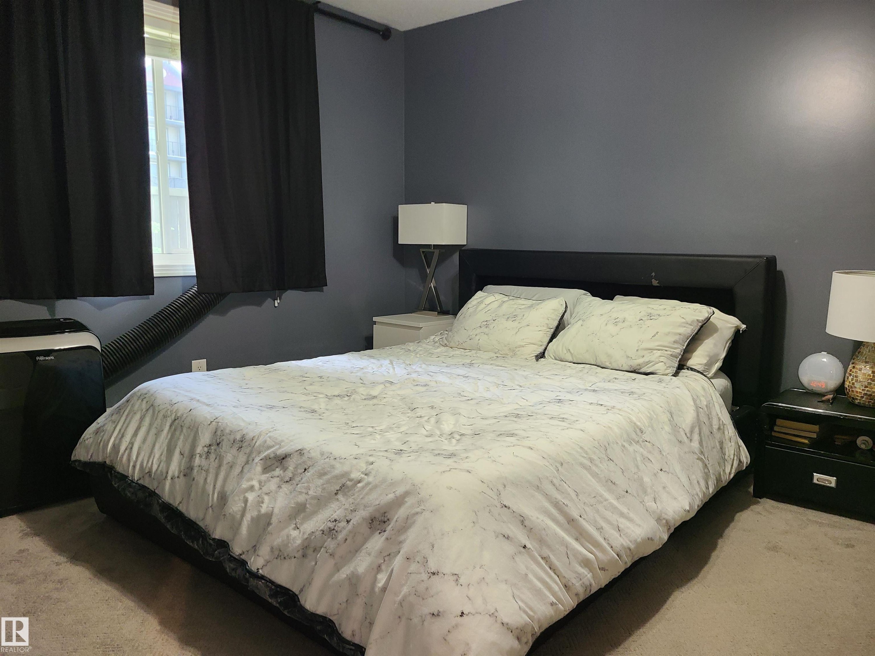 Large with space for desk - 116 5005 165 Avenue, Edmonton, AB