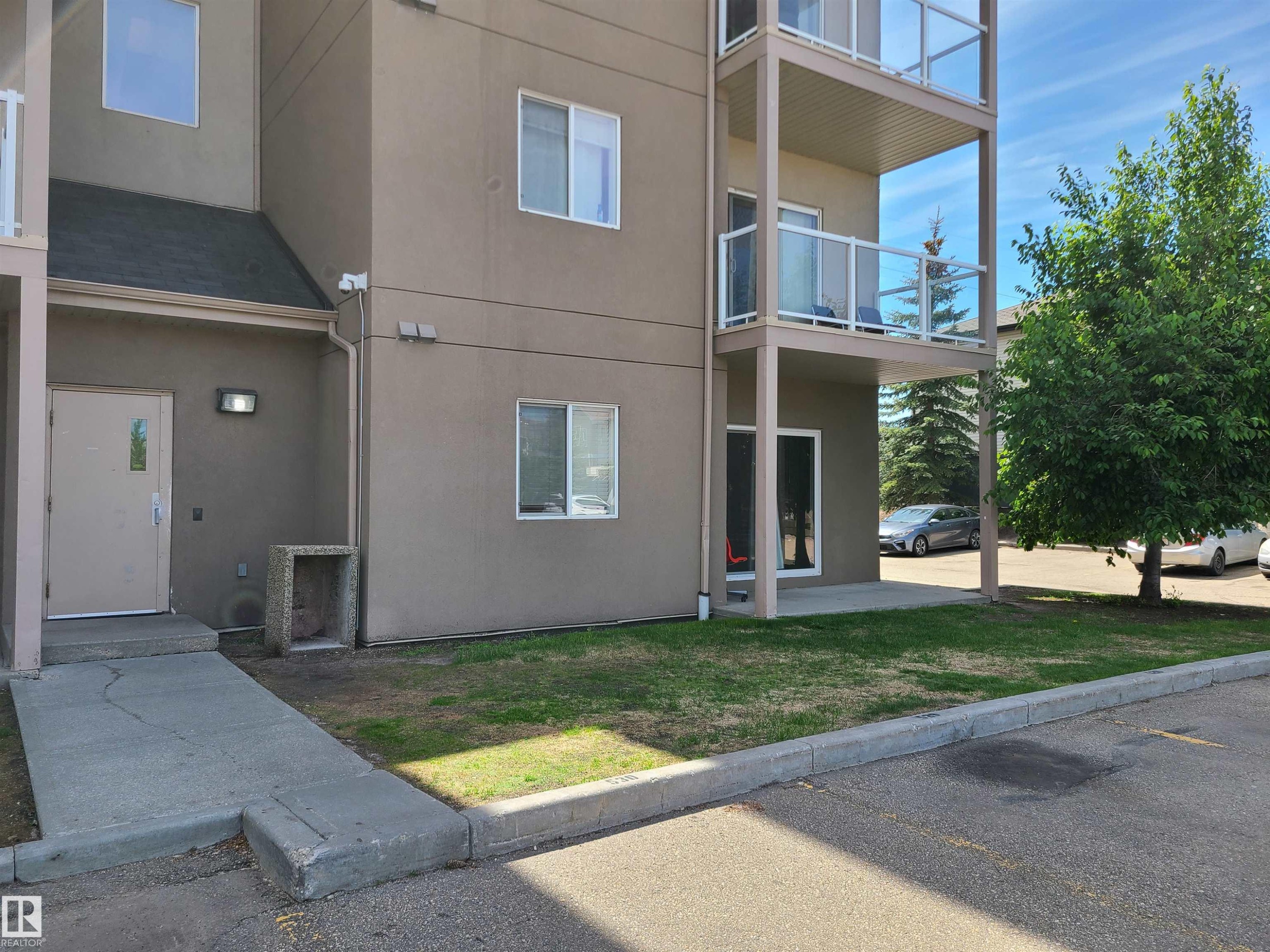 Other quick access from front - 116 5005 165 Avenue, Edmonton, AB