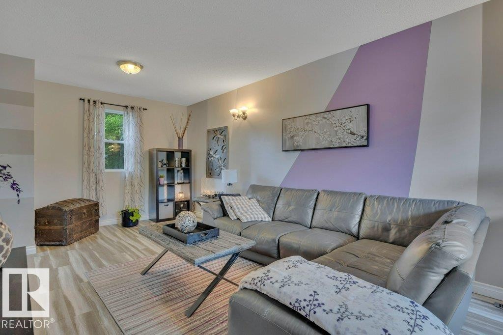 4405 51St, Wetaskiwin, AB