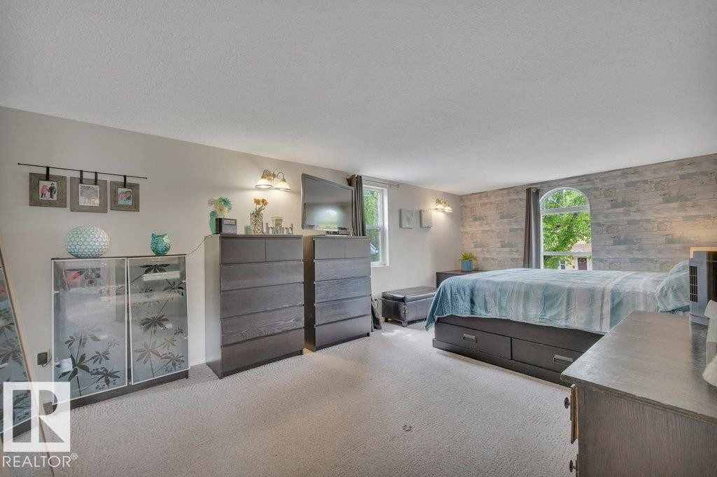 4405 51St, Wetaskiwin, AB