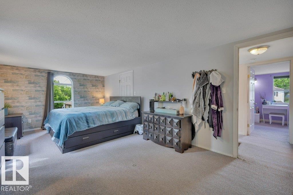 4405 51St, Wetaskiwin, AB