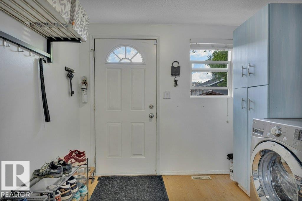 4405 51St, Wetaskiwin, AB