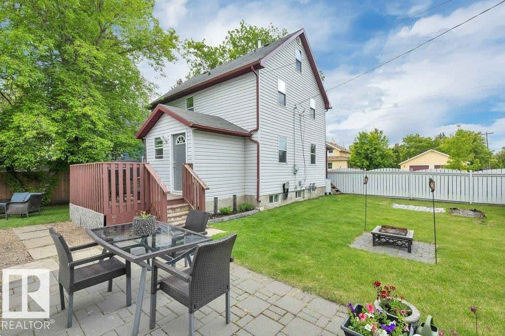4405 51St, Wetaskiwin, AB