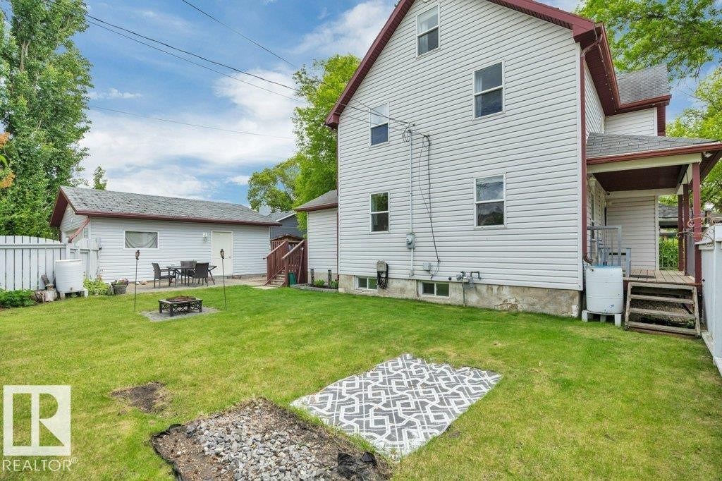 4405 51St, Wetaskiwin, AB