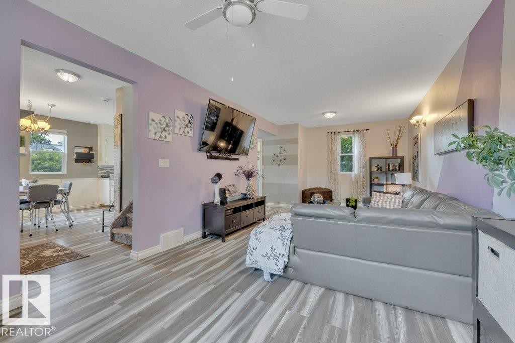 4405 51St, Wetaskiwin, AB