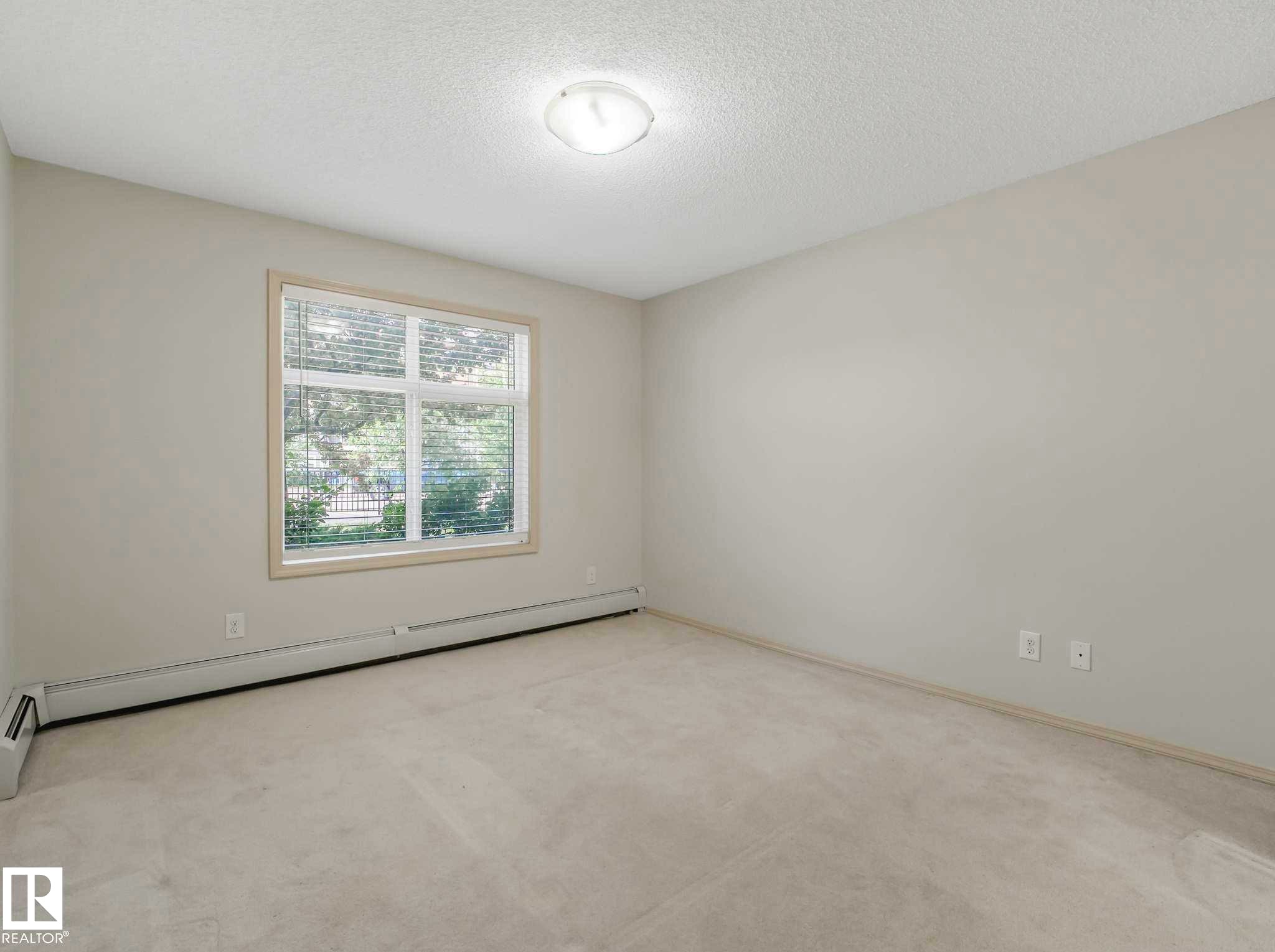 Image quality insufficient for description - 117 6070 Schonsee Way, Edmonton, AB