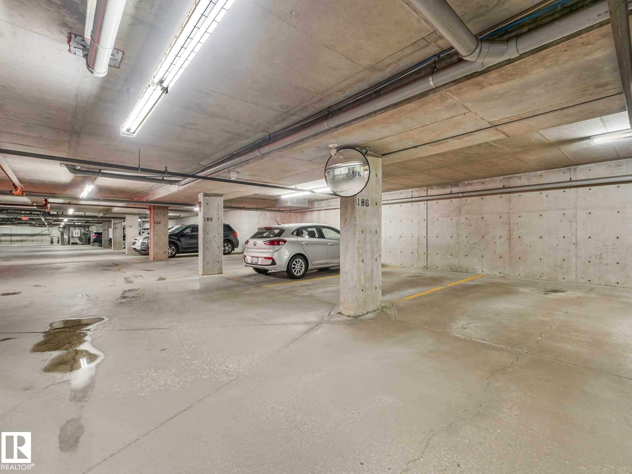 Image quality insufficient for description - 117 6070 Schonsee Way, Edmonton, AB