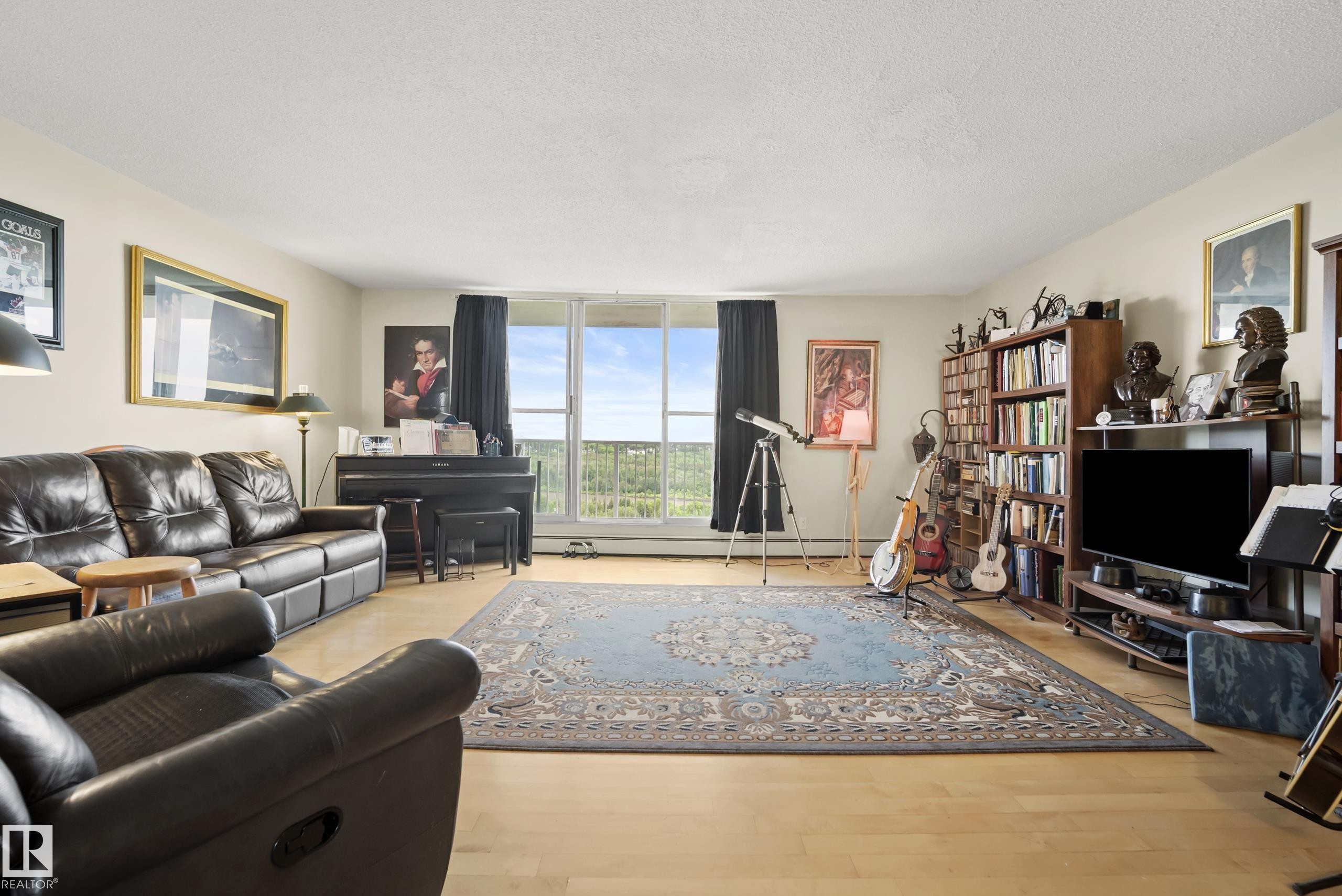 906 12141 Jasper Avenue, Edmonton, AB
