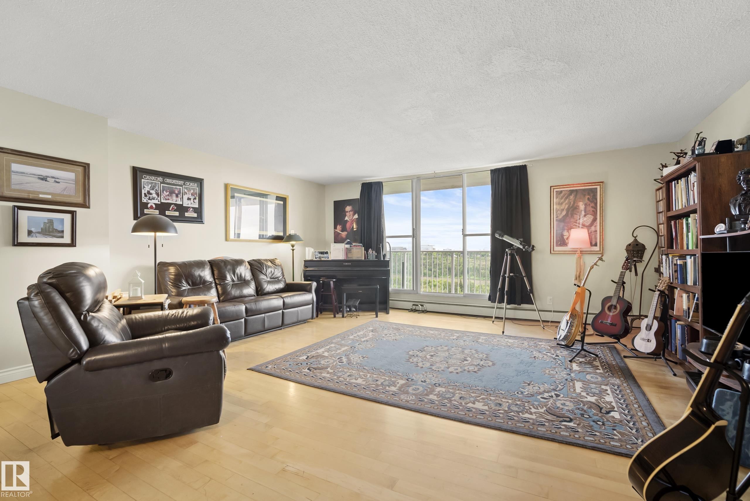 906 12141 Jasper Avenue, Edmonton, AB