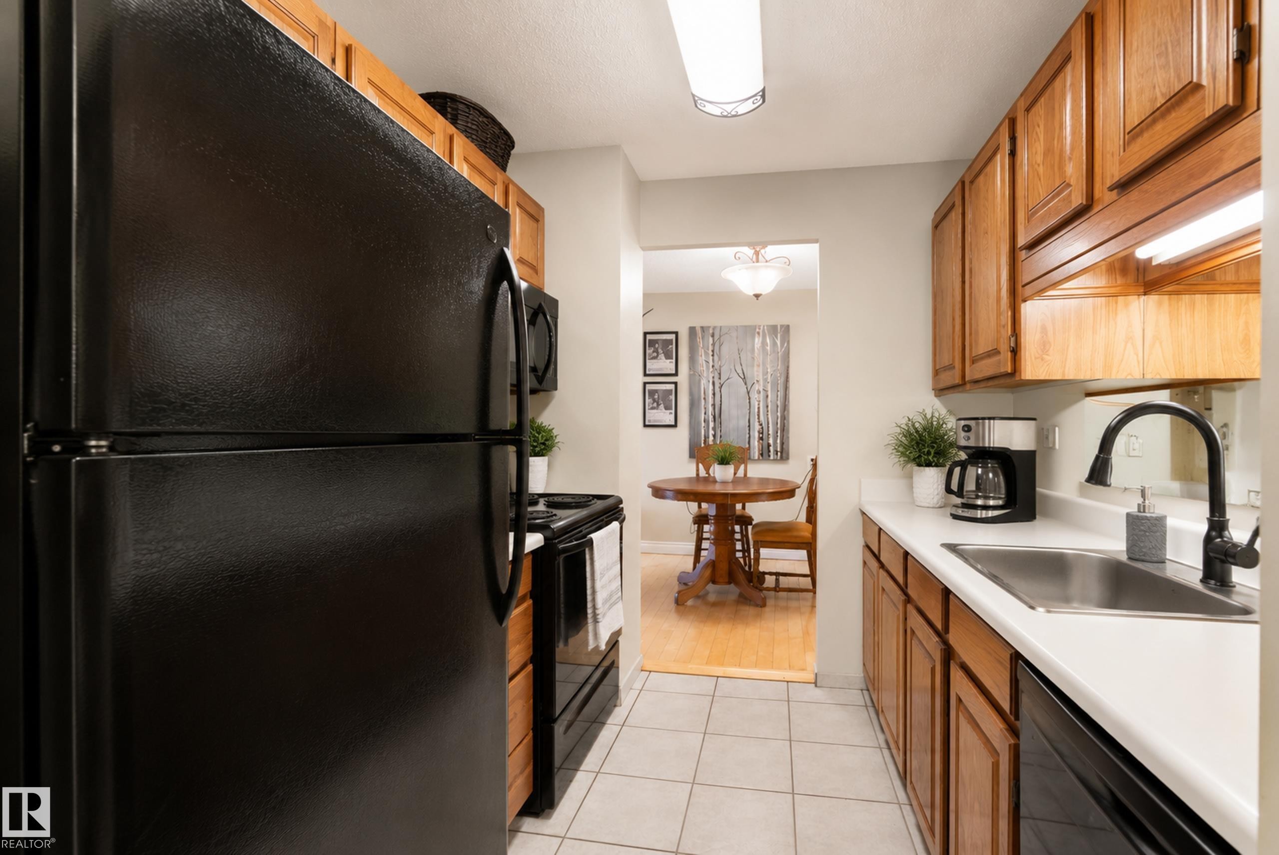 906 12141 Jasper Avenue, Edmonton, AB
