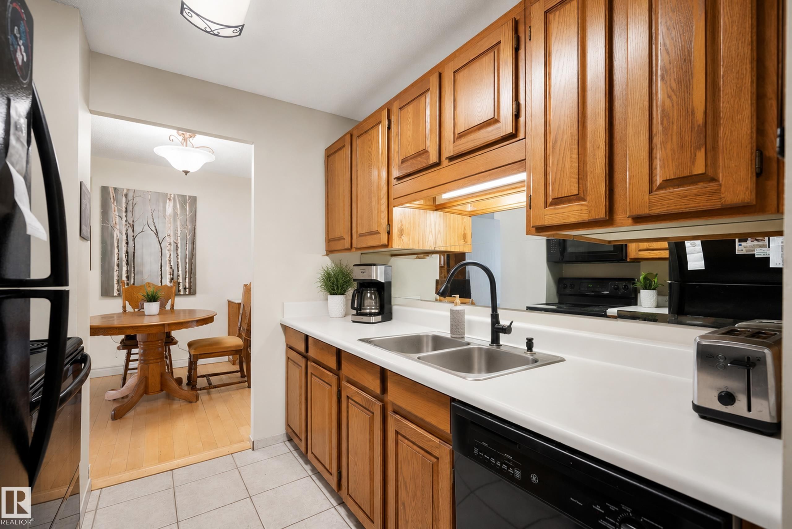 906 12141 Jasper Avenue, Edmonton, AB