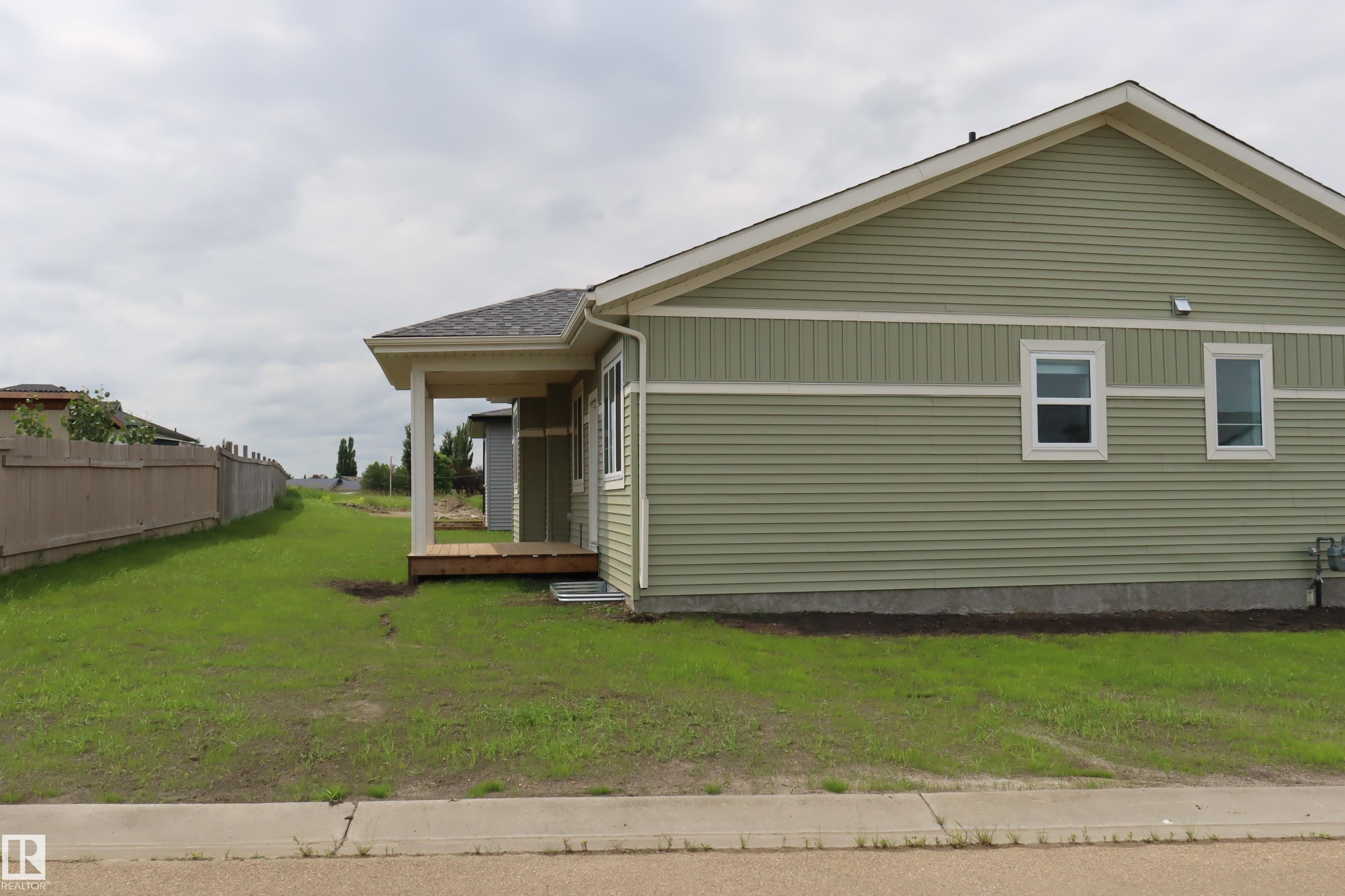 4301 Cedar Drive, Wetaskiwin, AB