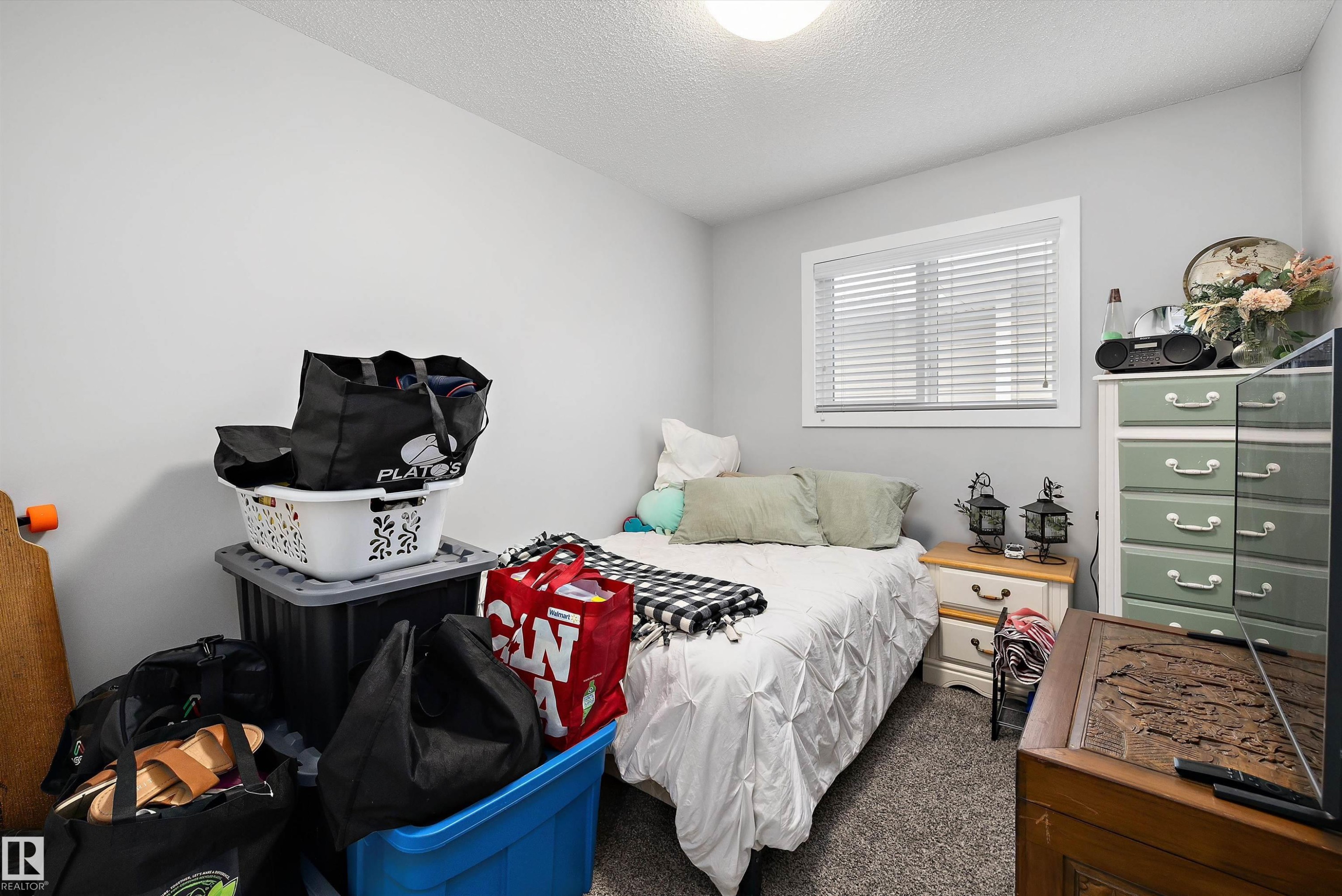 7419 106 Street Nw, Edmonton, AB - Indoor Photo Showing Bedroom