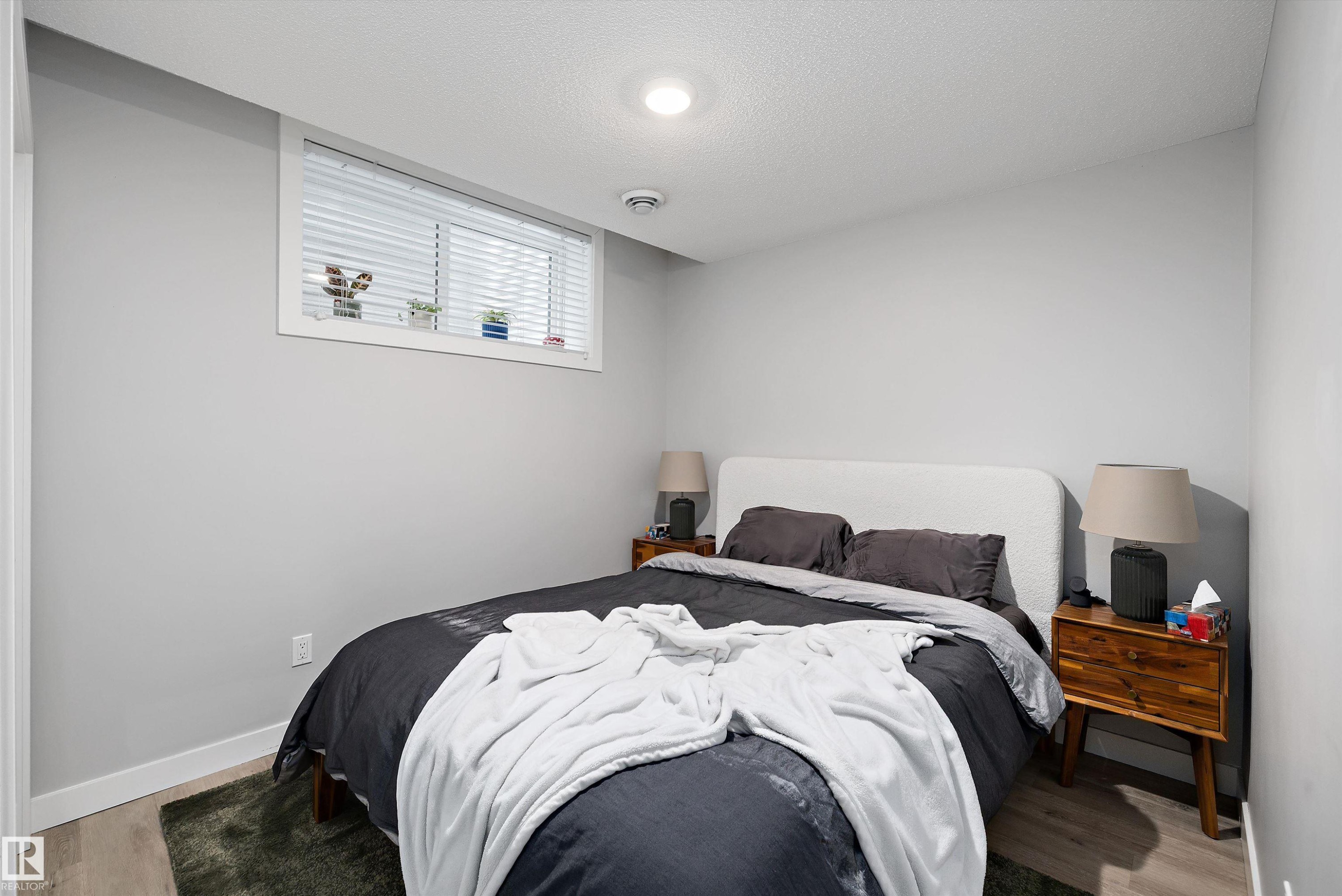 7419 106 Street Nw, Edmonton, AB - Indoor Photo Showing Bedroom