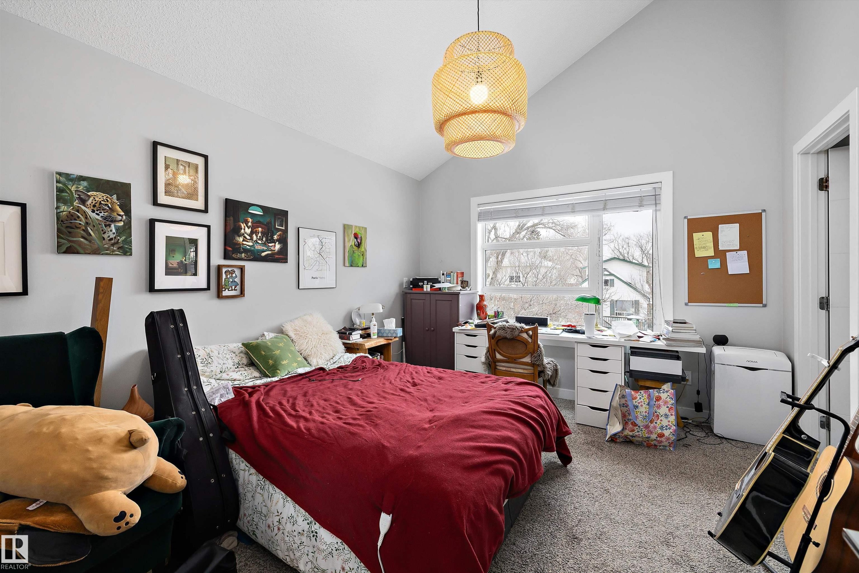 7419 106 Street Nw, Edmonton, AB - Indoor Photo Showing Bedroom