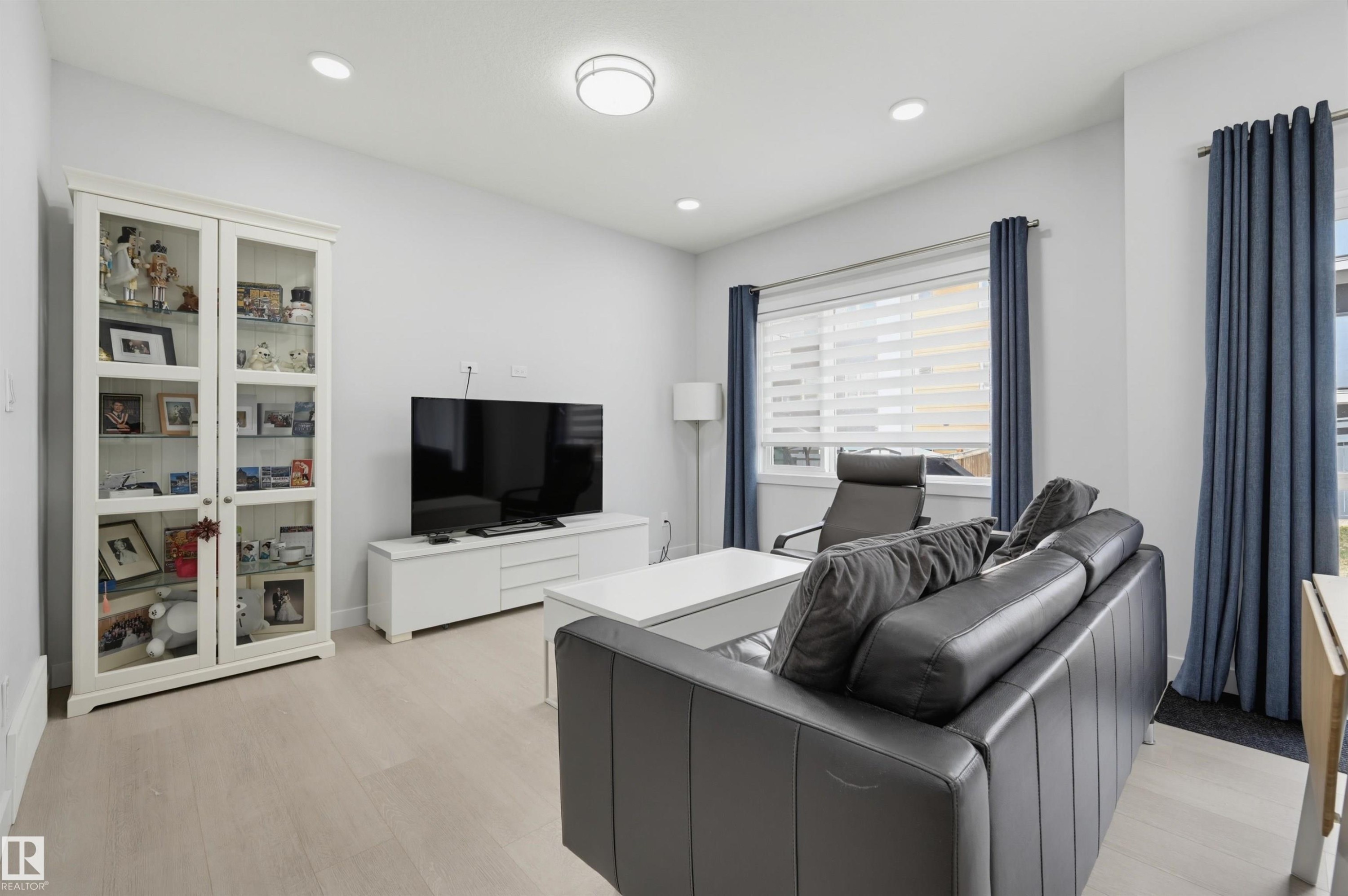 918 Daniels Loop, Edmonton, AB