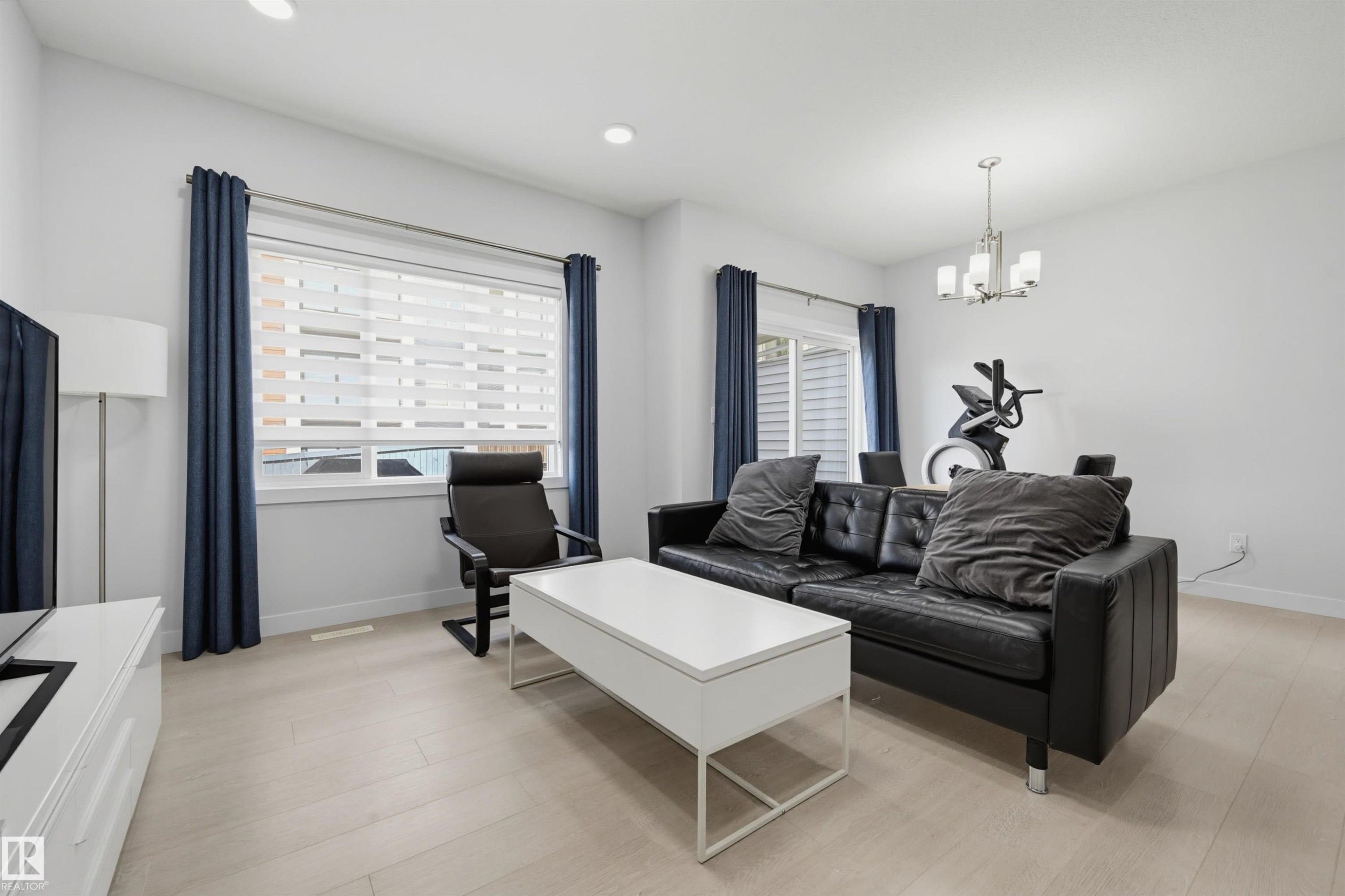 918 Daniels Loop, Edmonton, AB