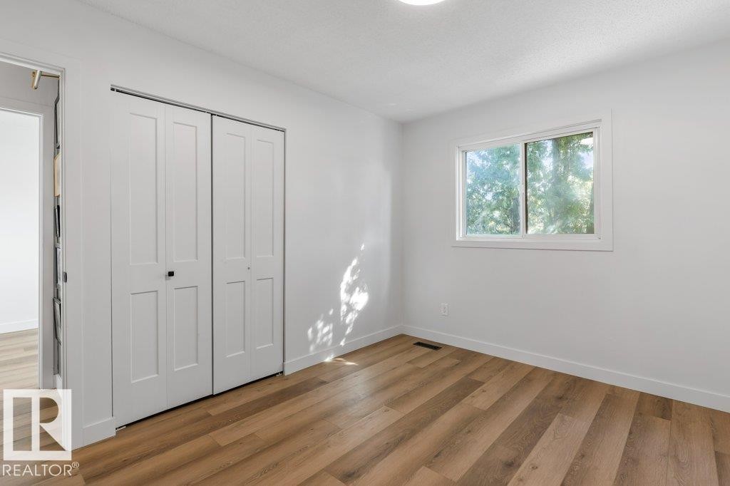 65 Greenfield Estates, St. Albert, AB - Indoor Photo Showing Other Room