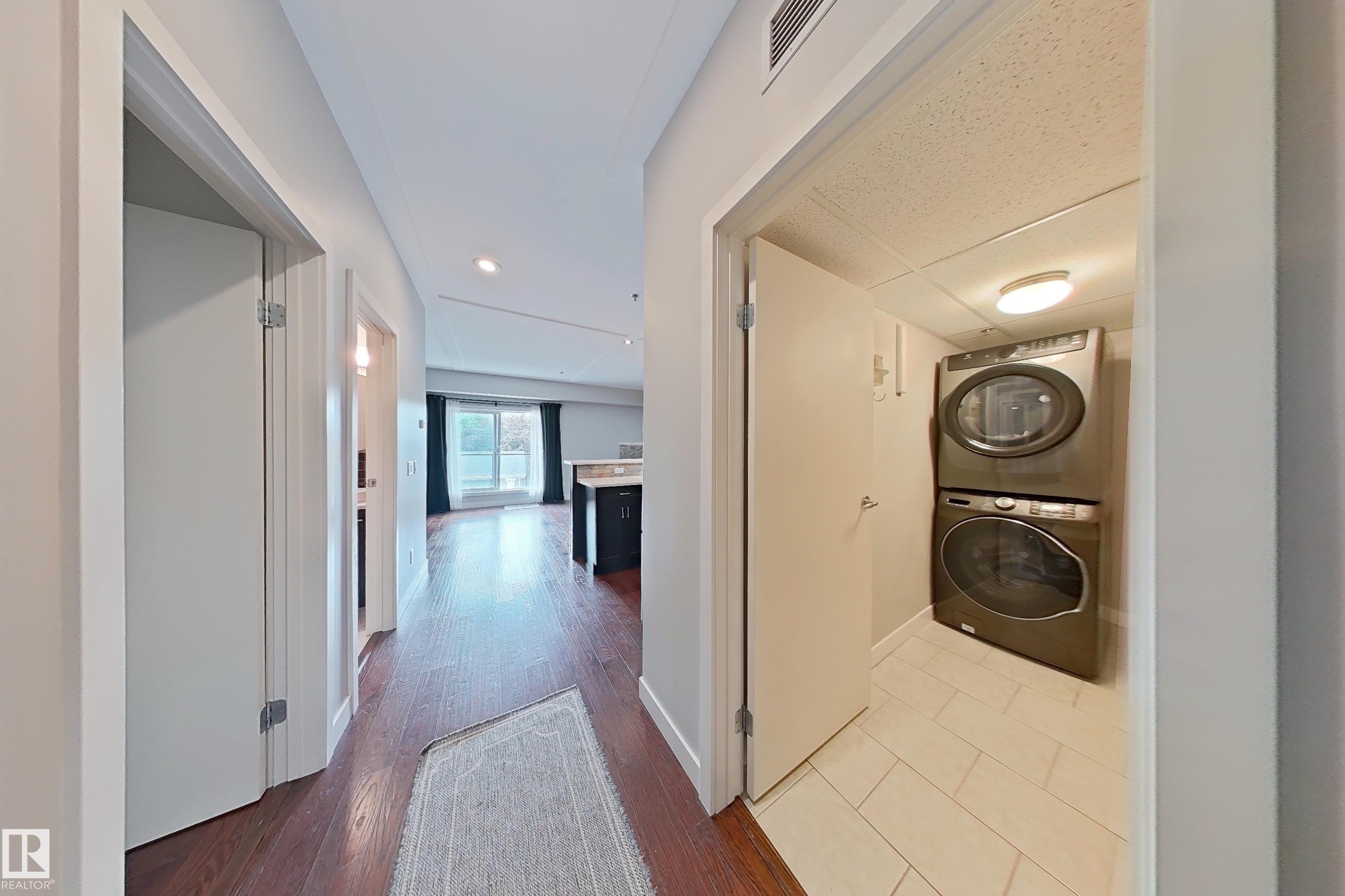 #207 9750 94 St Nw, Edmonton, AB - Indoor