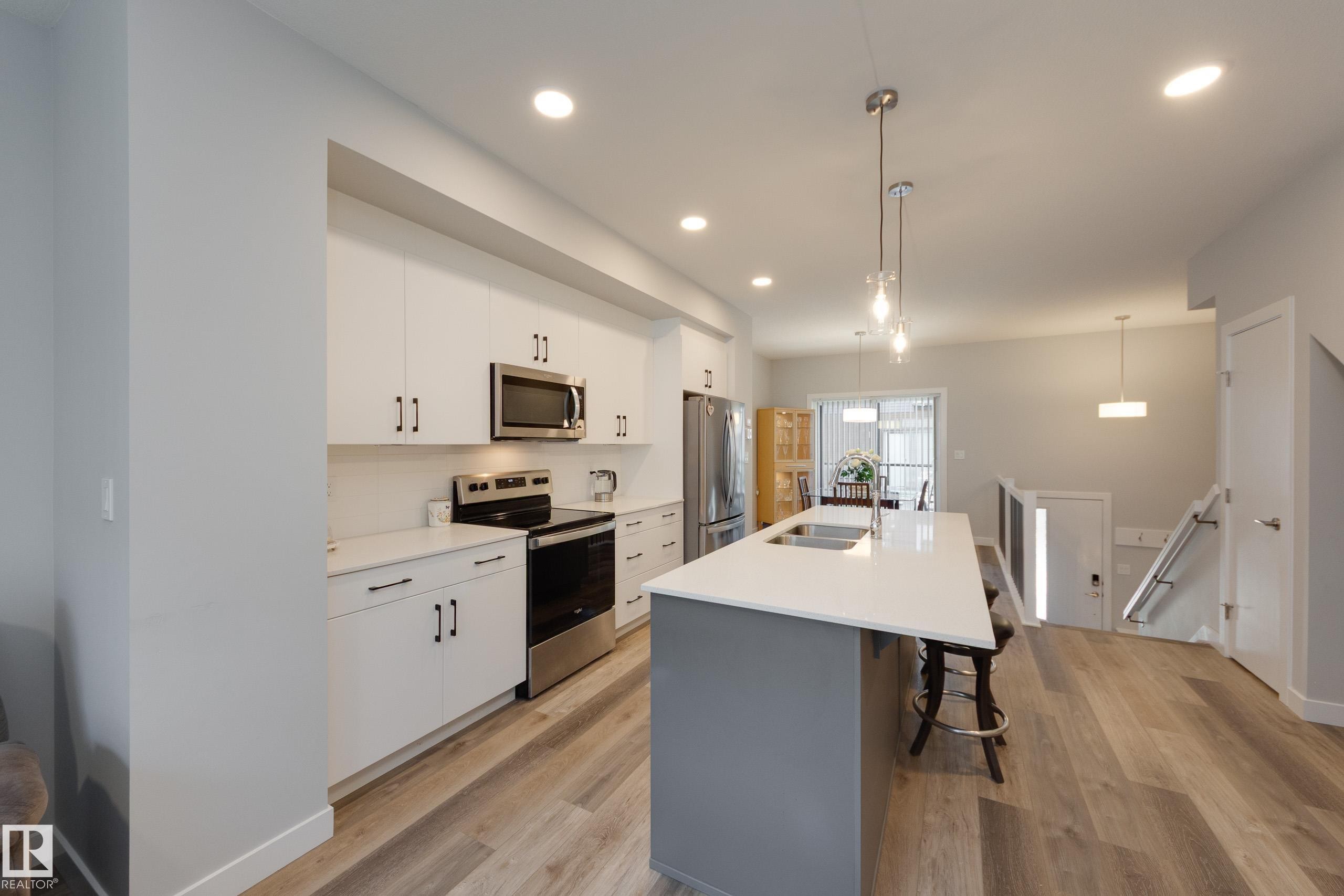 34 1729 Keene Crescent, Edmonton, AB