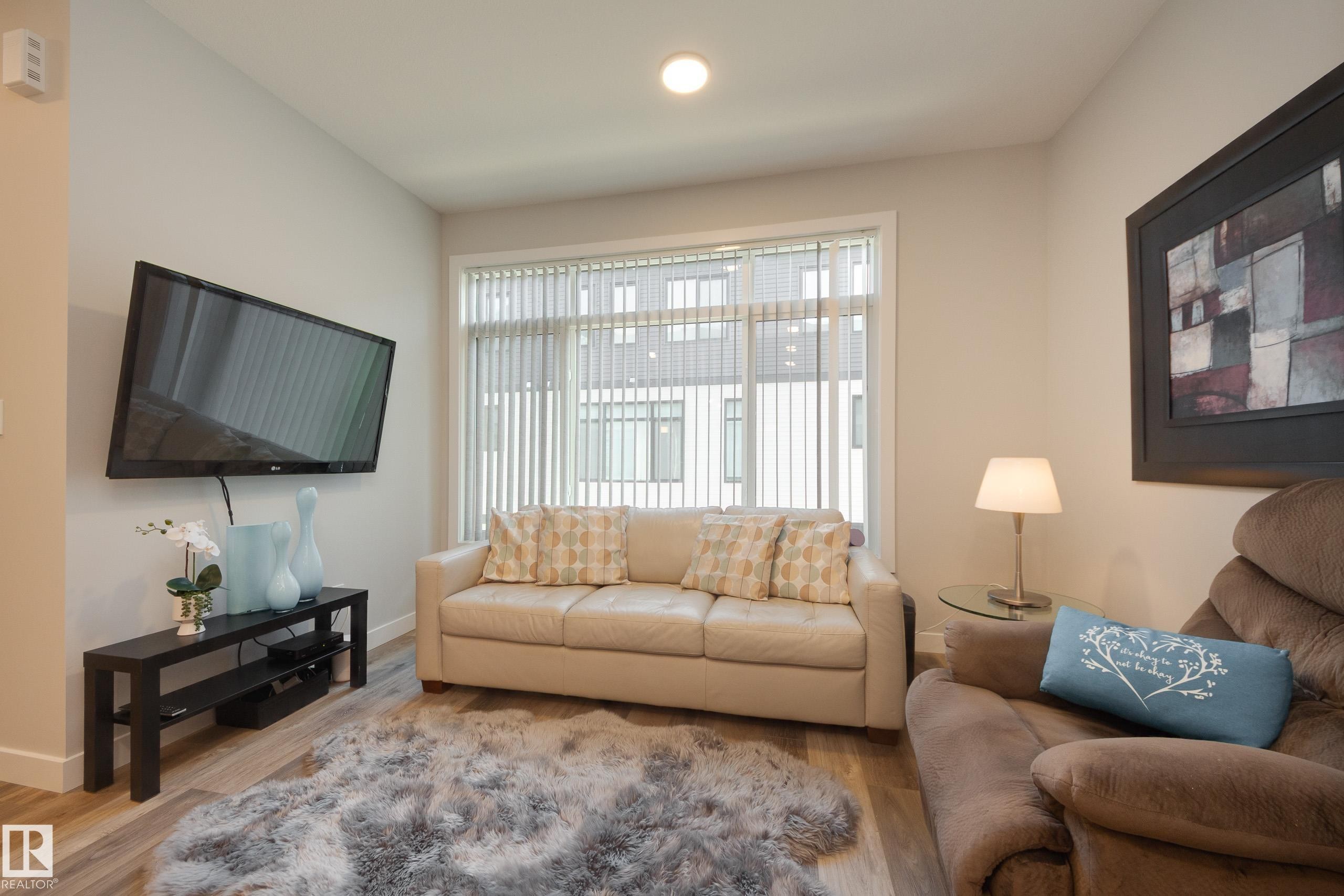 34 1729 Keene Crescent, Edmonton, AB