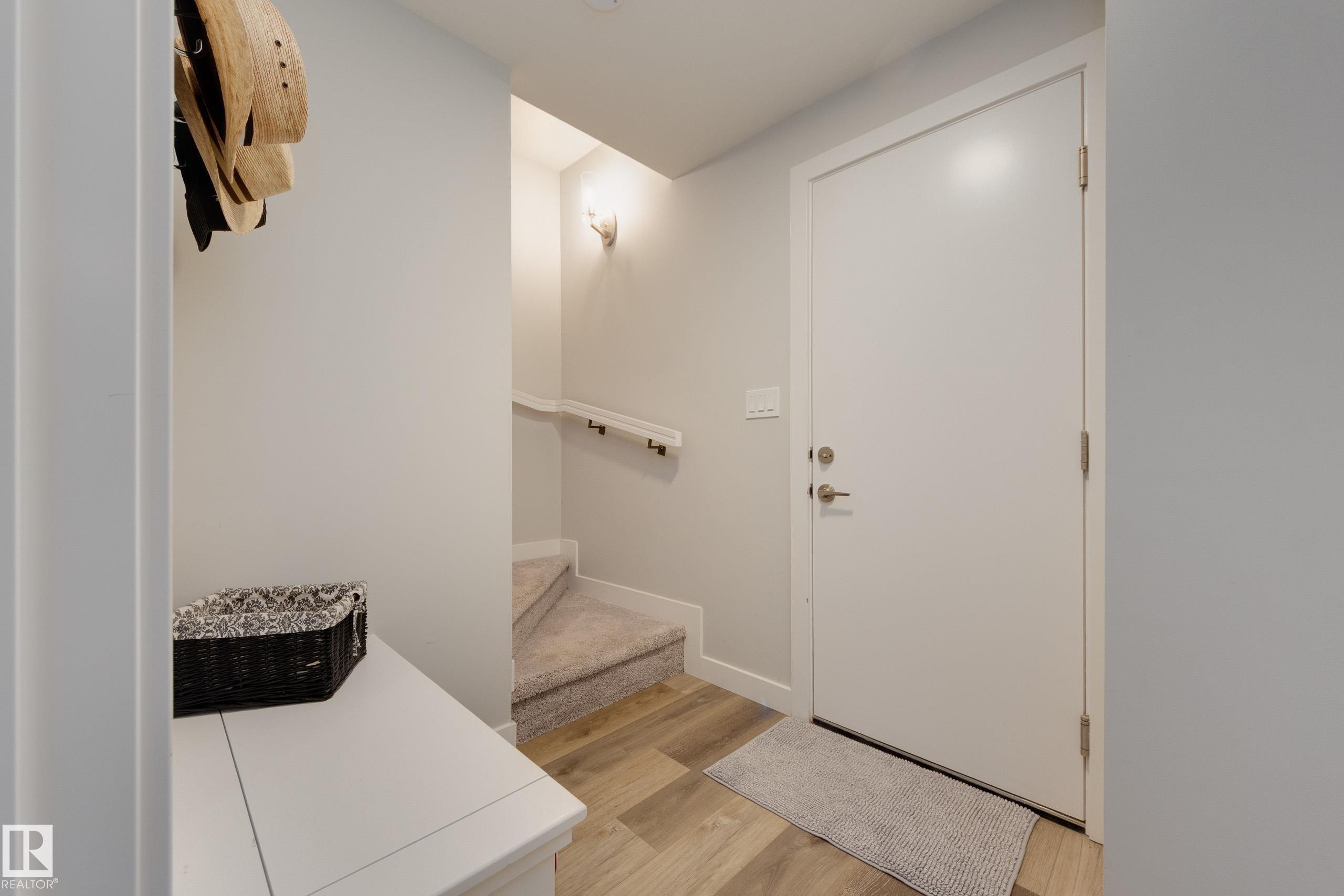 34 1729 Keene Crescent, Edmonton, AB