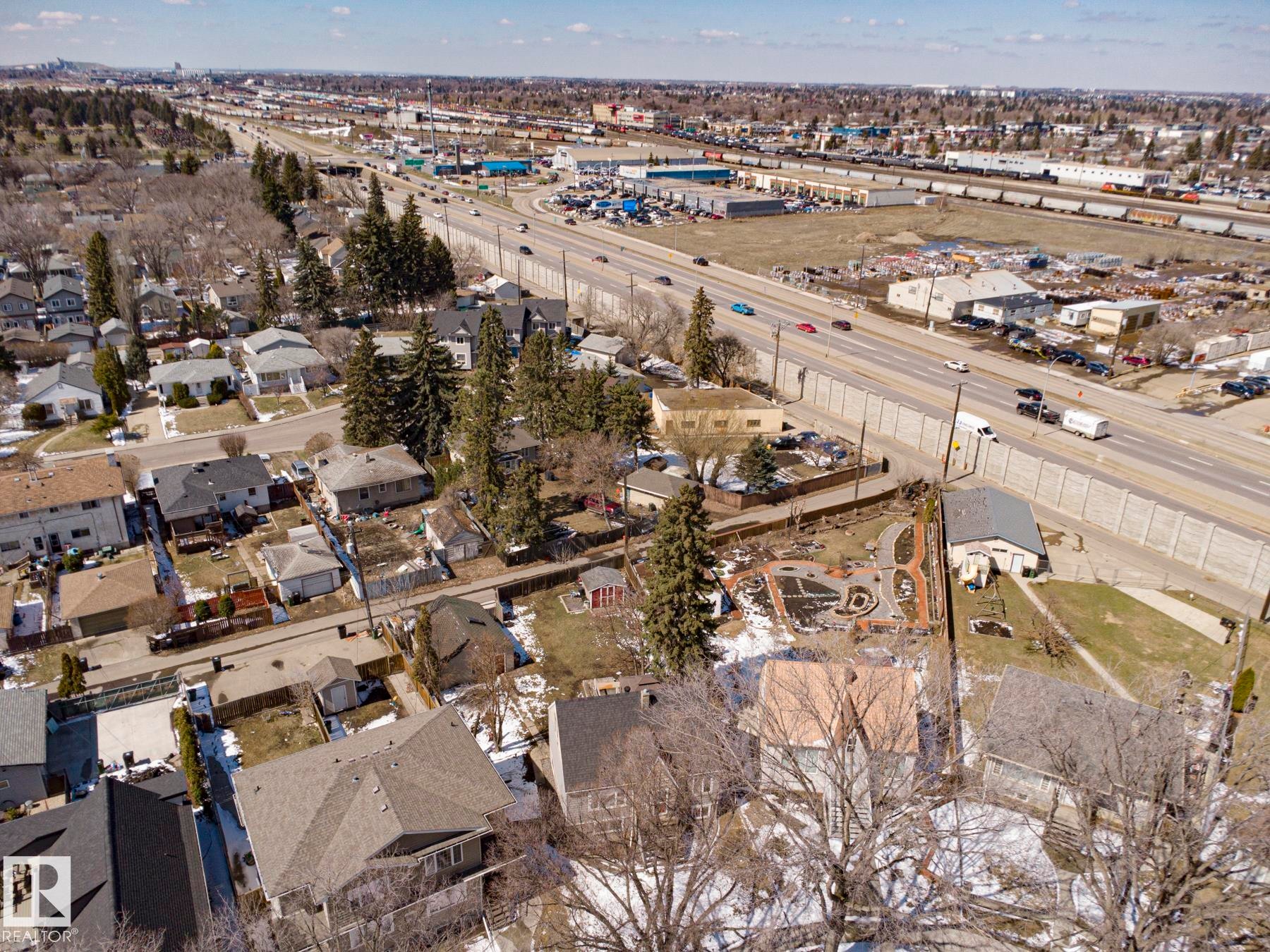 12418 93 Street Nw, Edmonton, AB