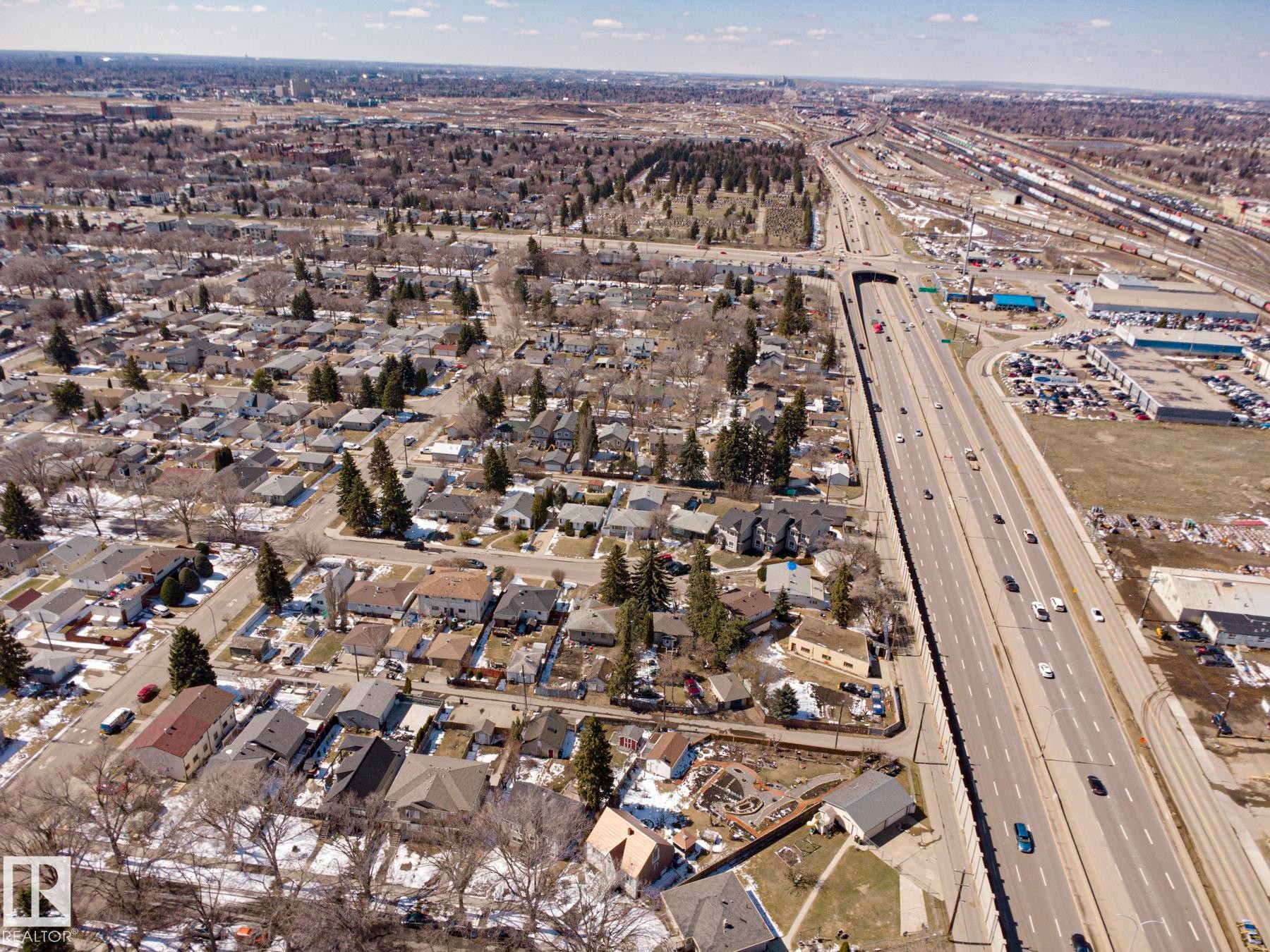 12418 93 Street Nw, Edmonton, AB