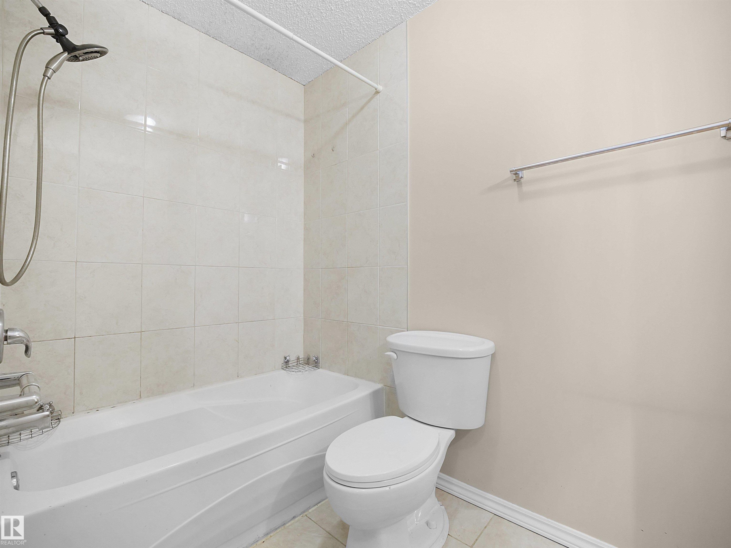 4 14110 80 Street, Edmonton, AB