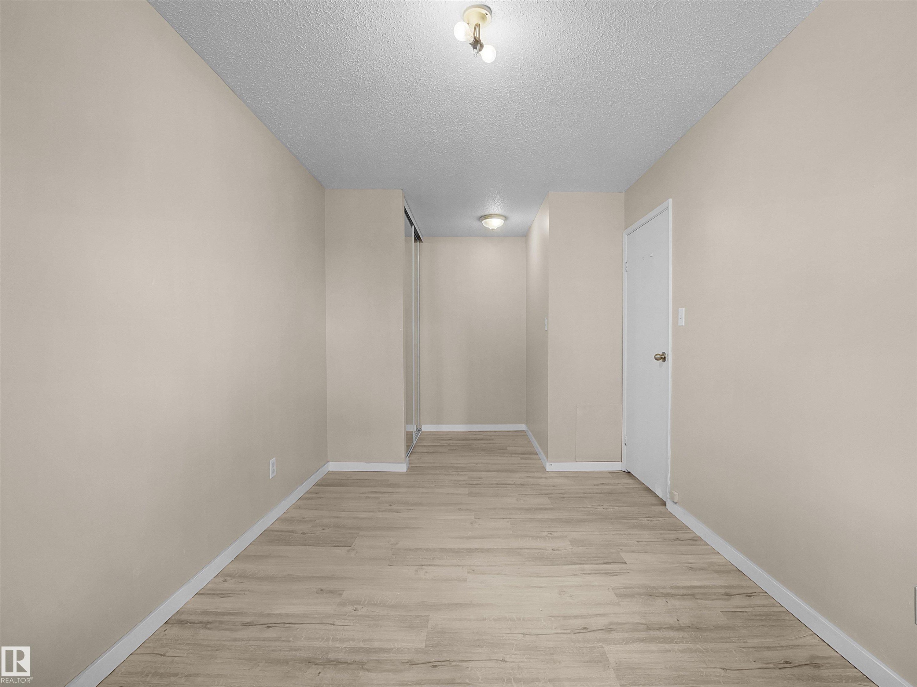 4 14110 80 Street, Edmonton, AB