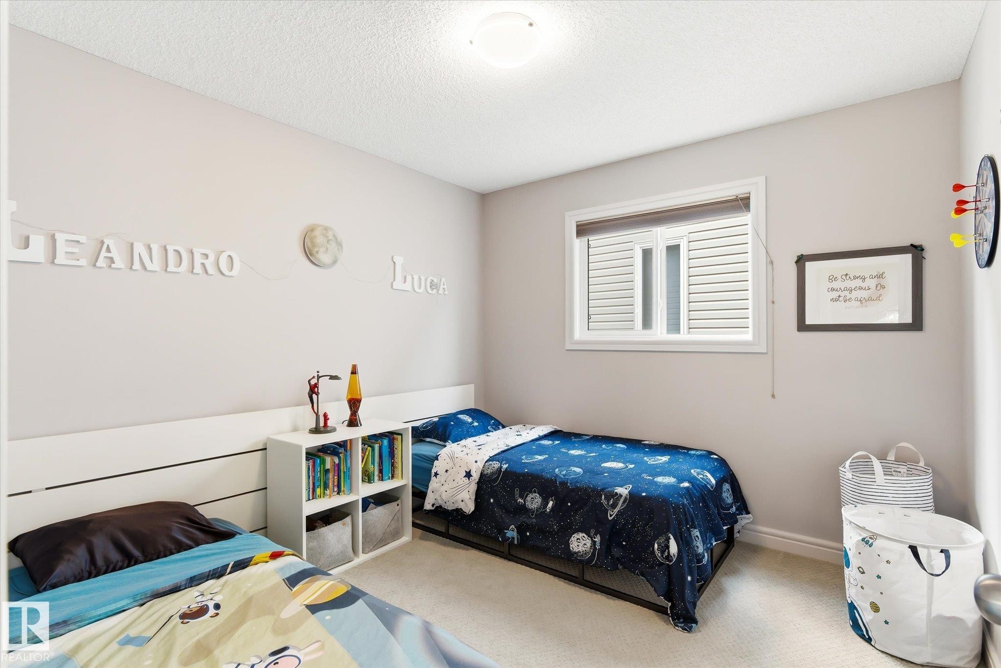 Neutral-toned room featuring light-colored walls and carpet flooring - 3685 Westcliff Way, Edmonton, AB