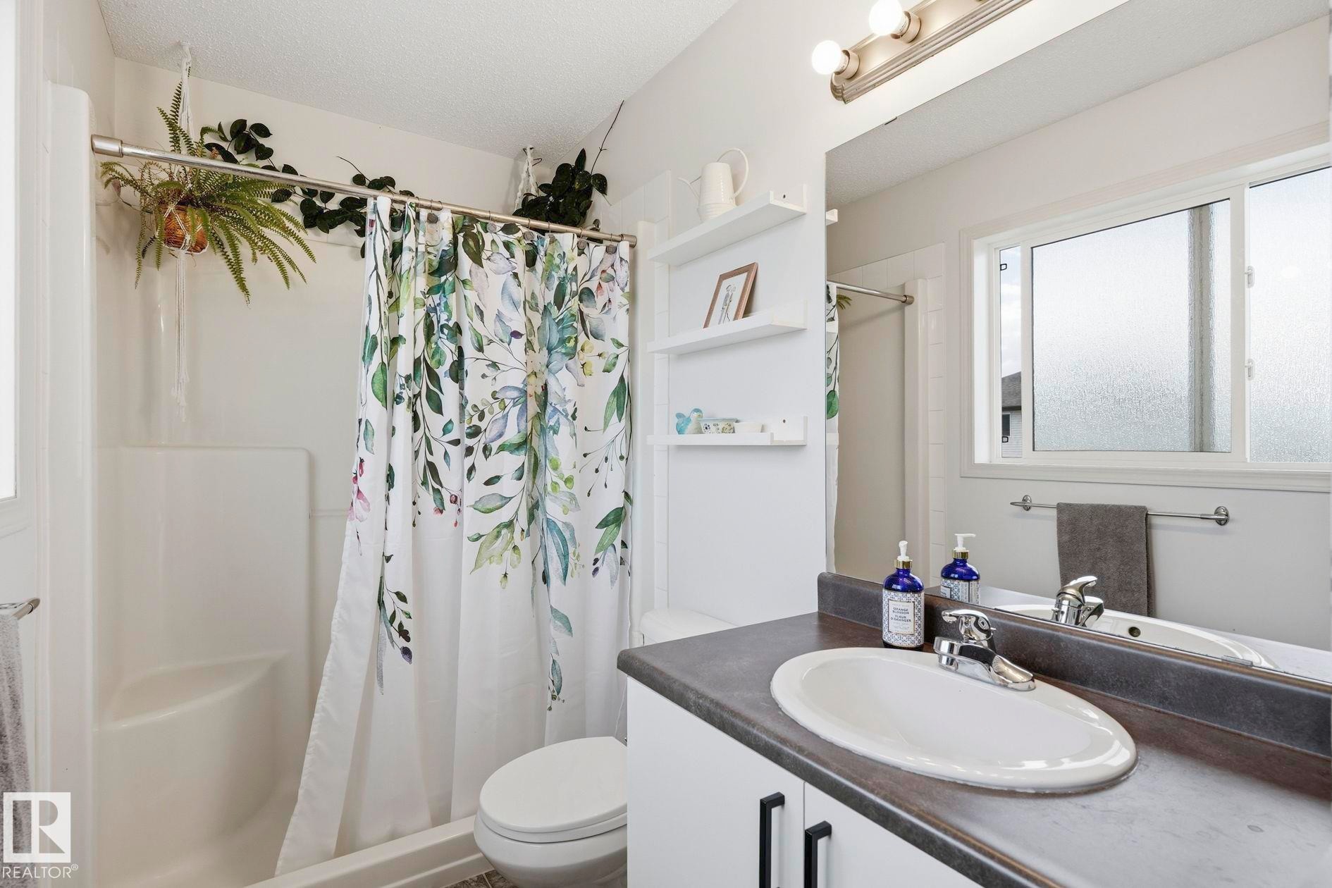 113 Douglas Lane, Leduc, AB