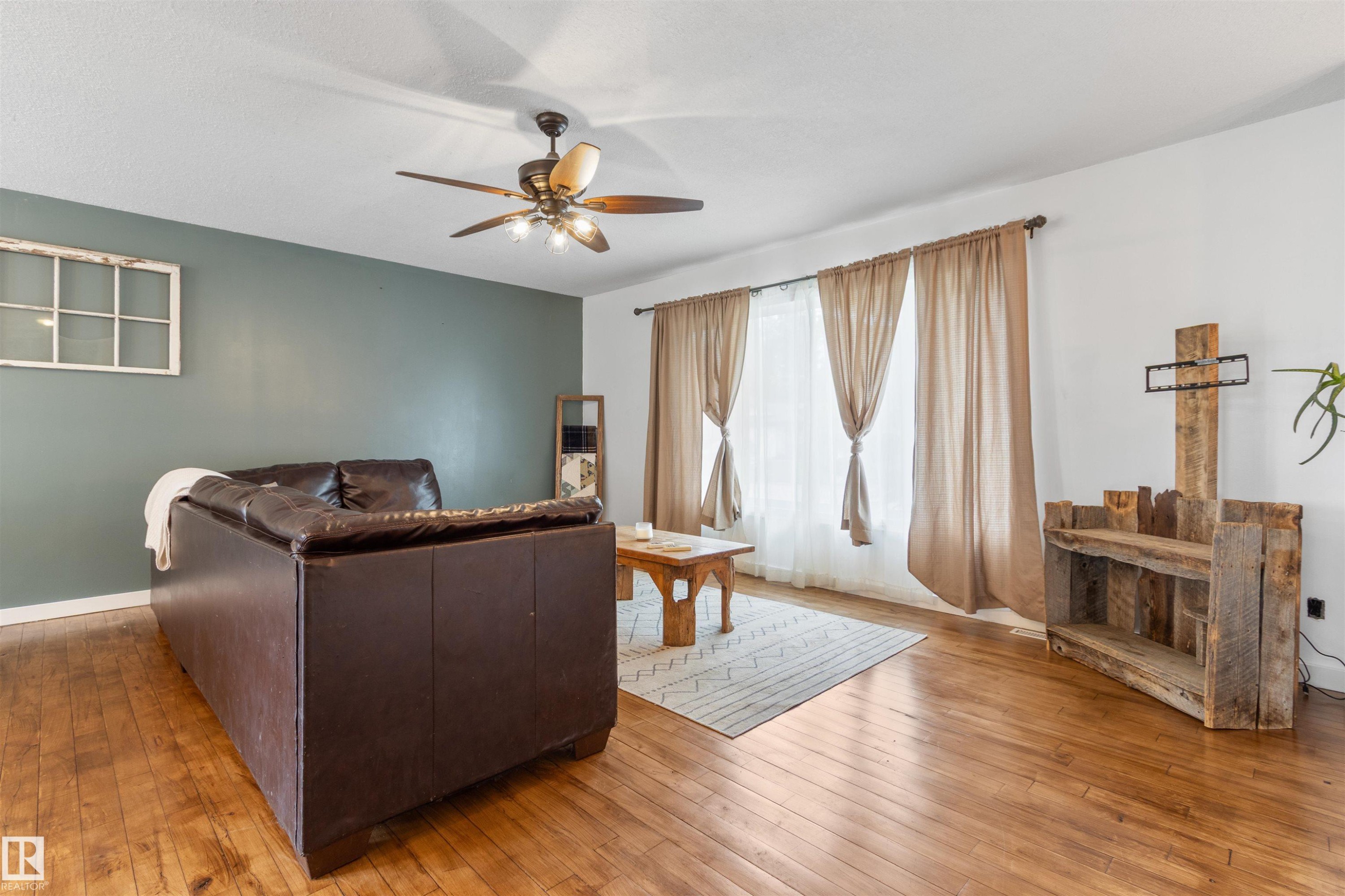 5121 52 Street, Rocky Rapids, AB
