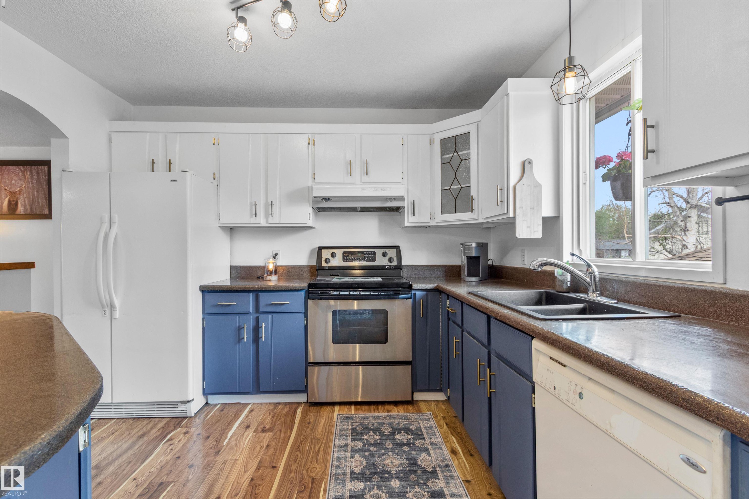 5121 52 Street, Rocky Rapids, AB
