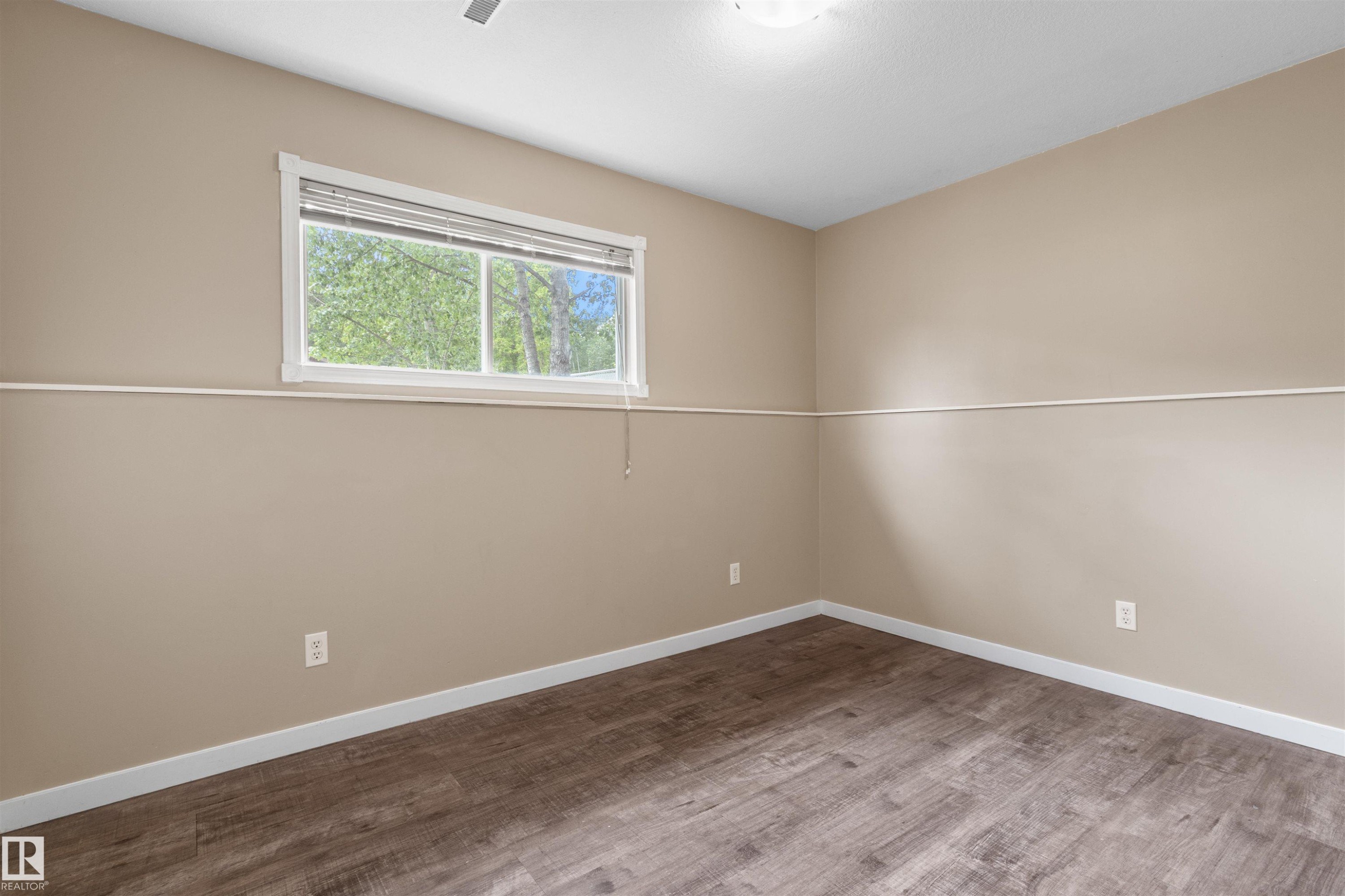 5121 52 Street, Rocky Rapids, AB