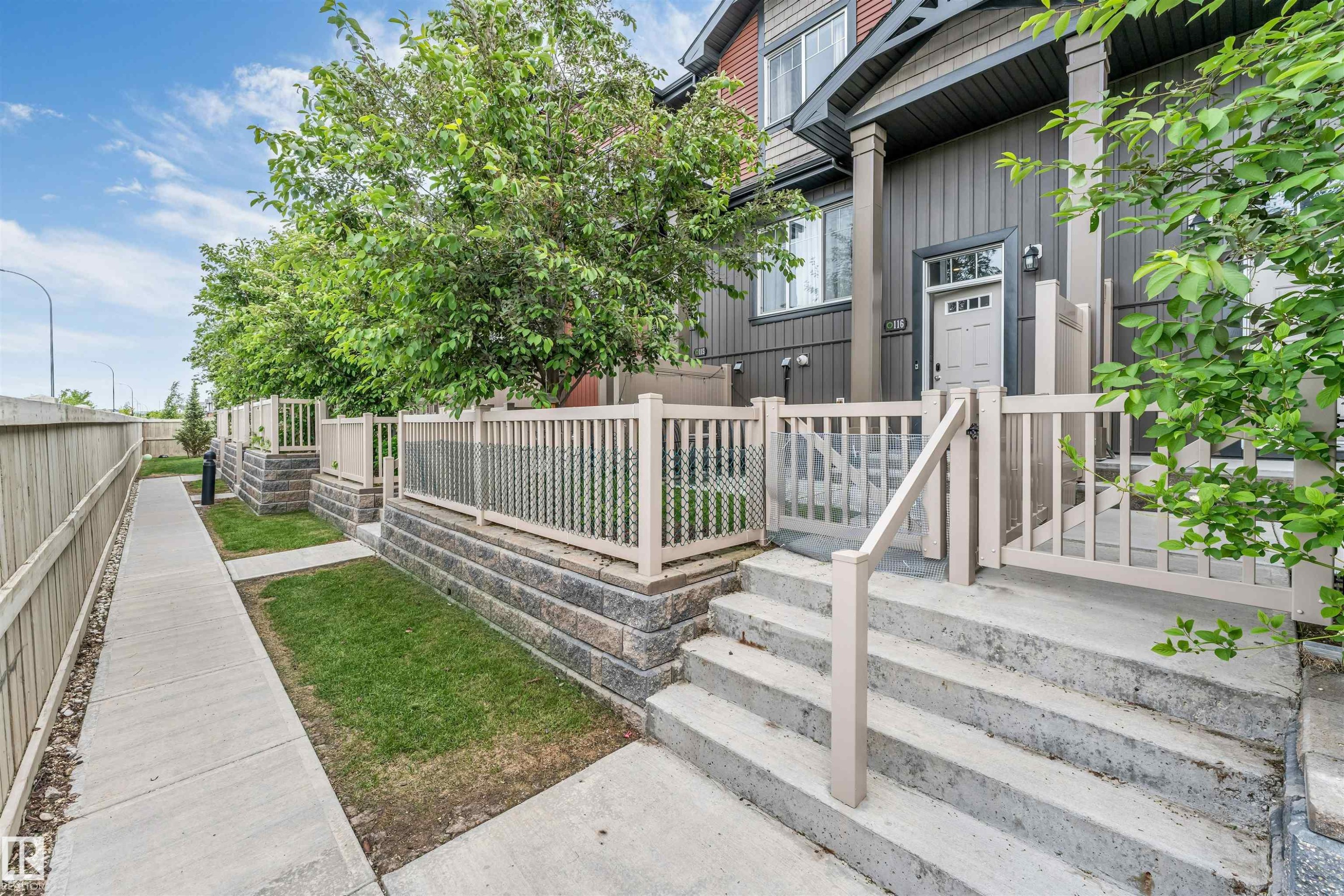 Exterior entry - 116 3305 Orchards Link Sw, Edmonton, AB