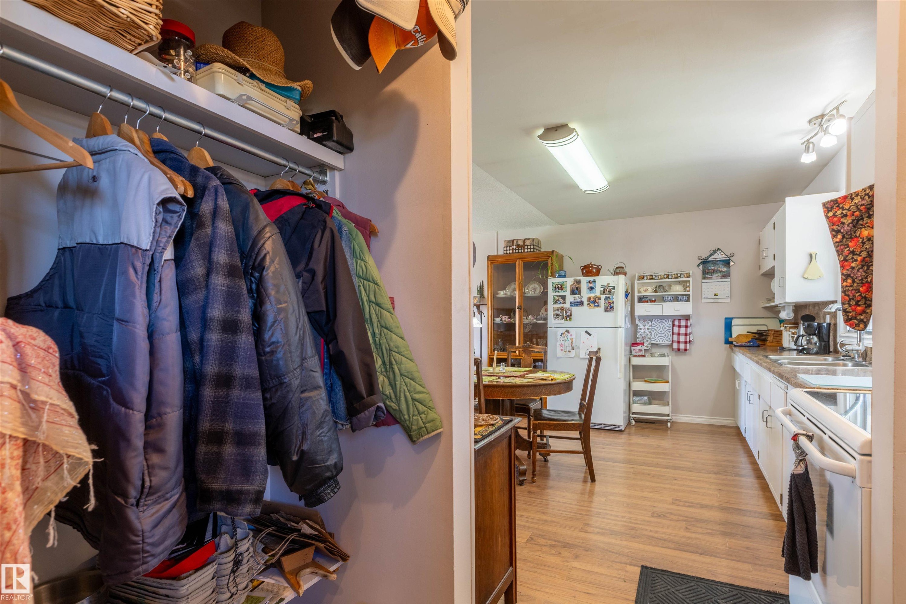 4904 56 Ave, Wildwood, AB - Indoor With Storage