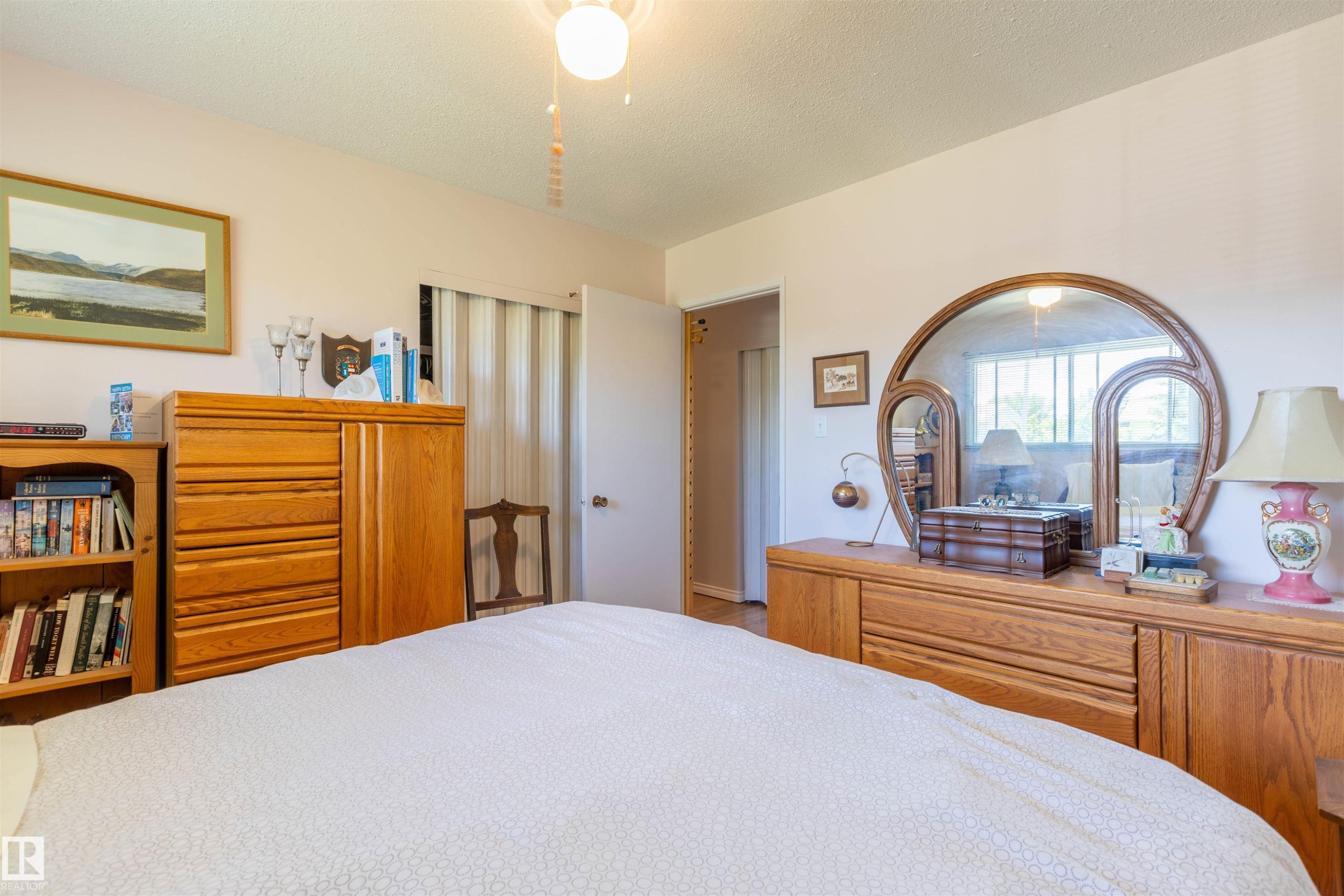 4904 56 Ave, Wildwood, AB - Indoor Photo Showing Bedroom