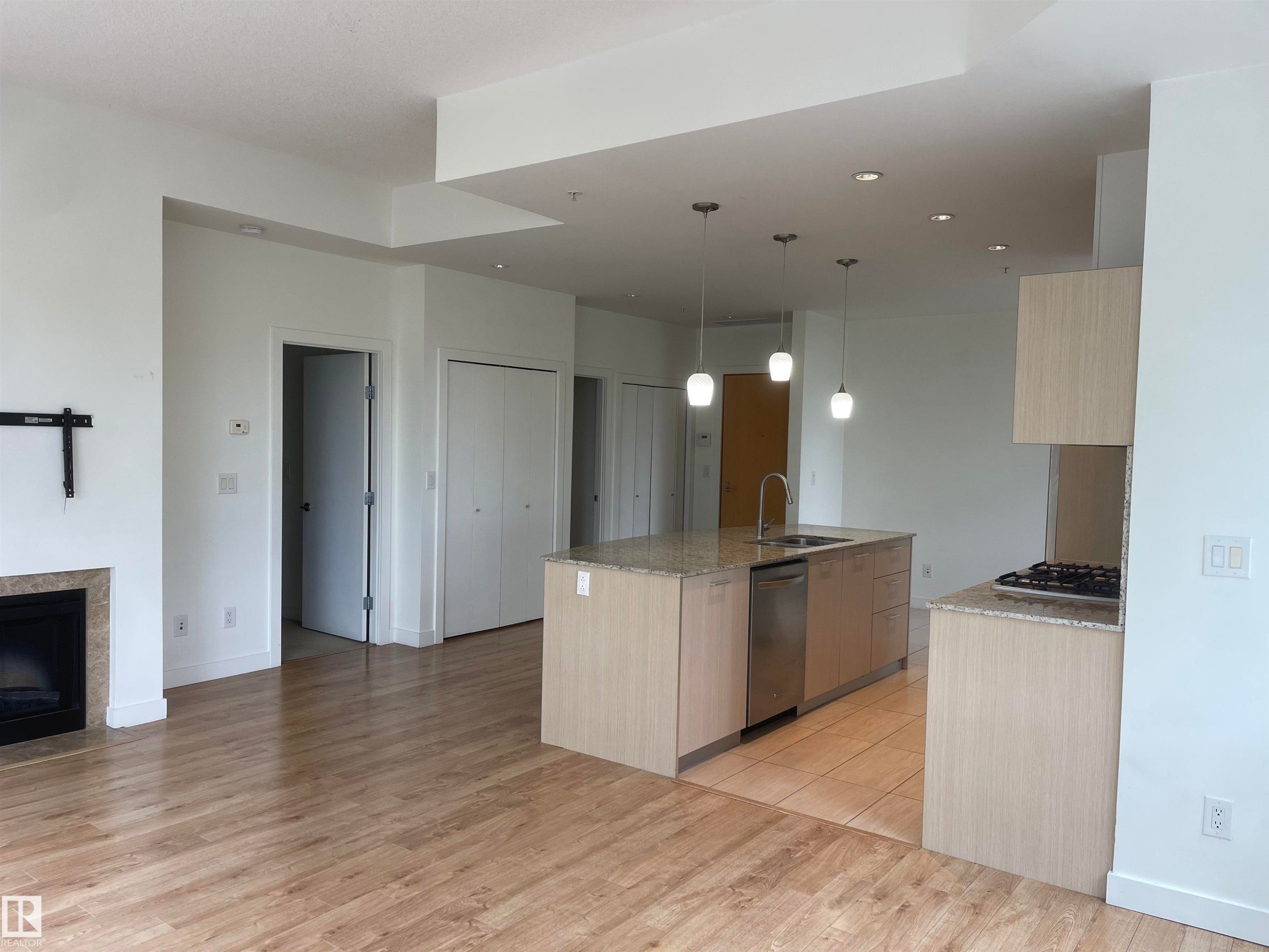 113 2510 109 Street, Edmonton, AB