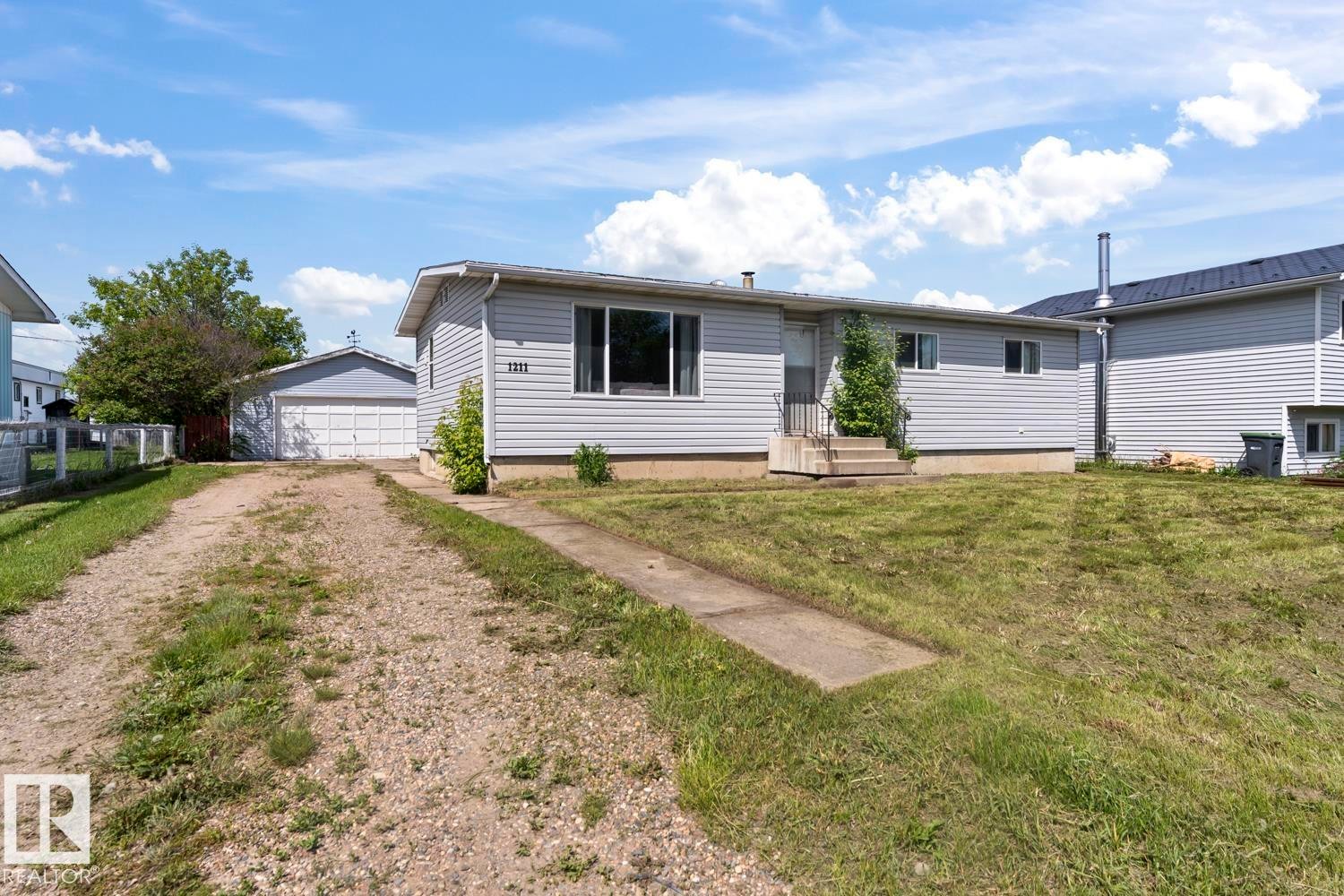 1211 8 Street, Cold Lake, AB