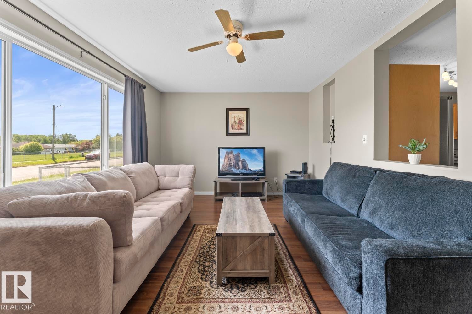 1211 8 Street, Cold Lake, AB